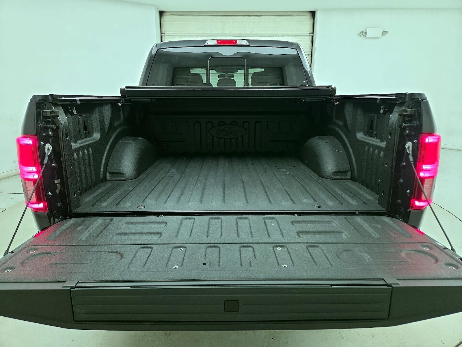 2019 Ford F-150 Lariat - Photo 21