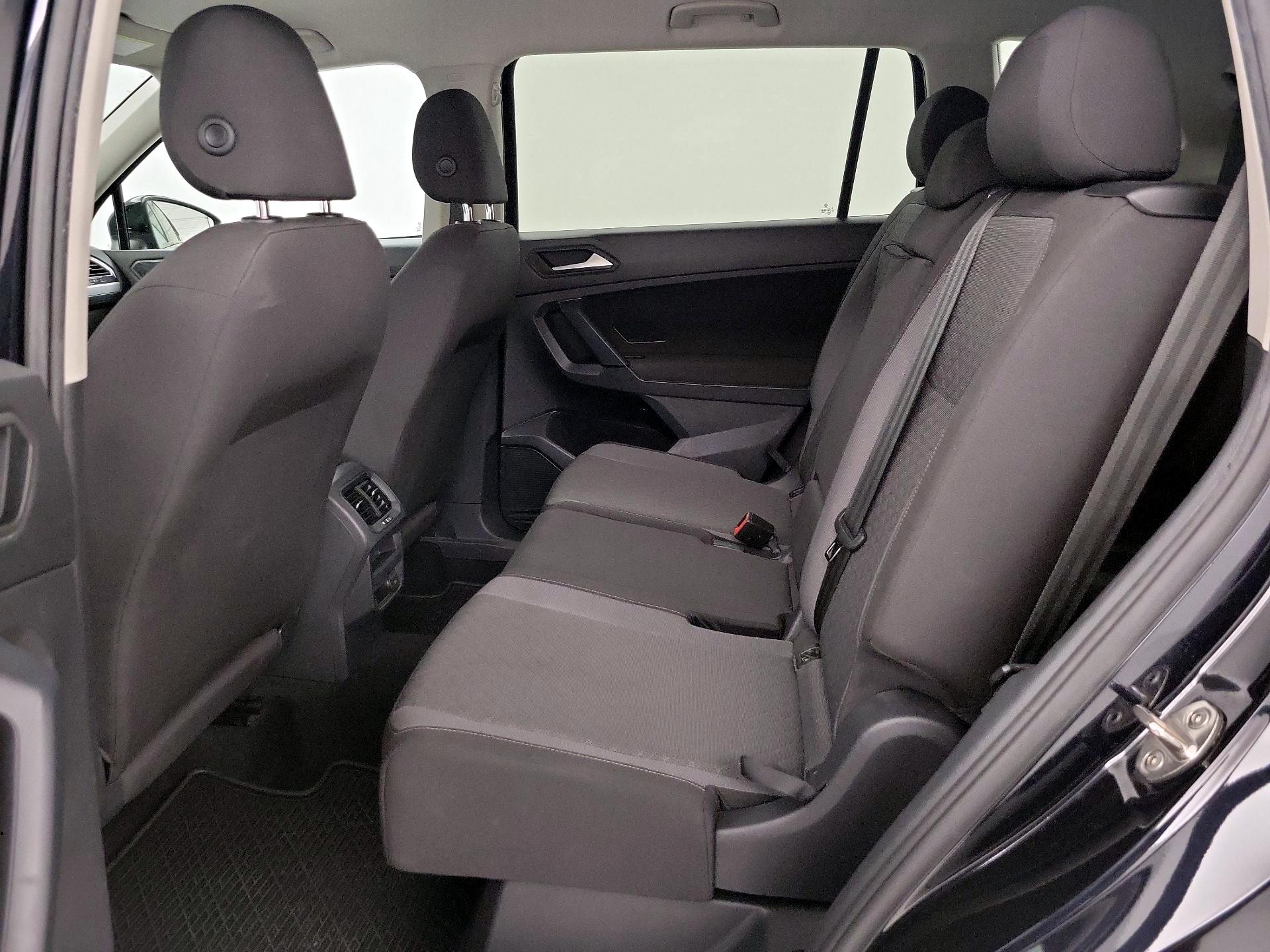 Thumbnail: 2019 Volkswagen Tiguan - 19