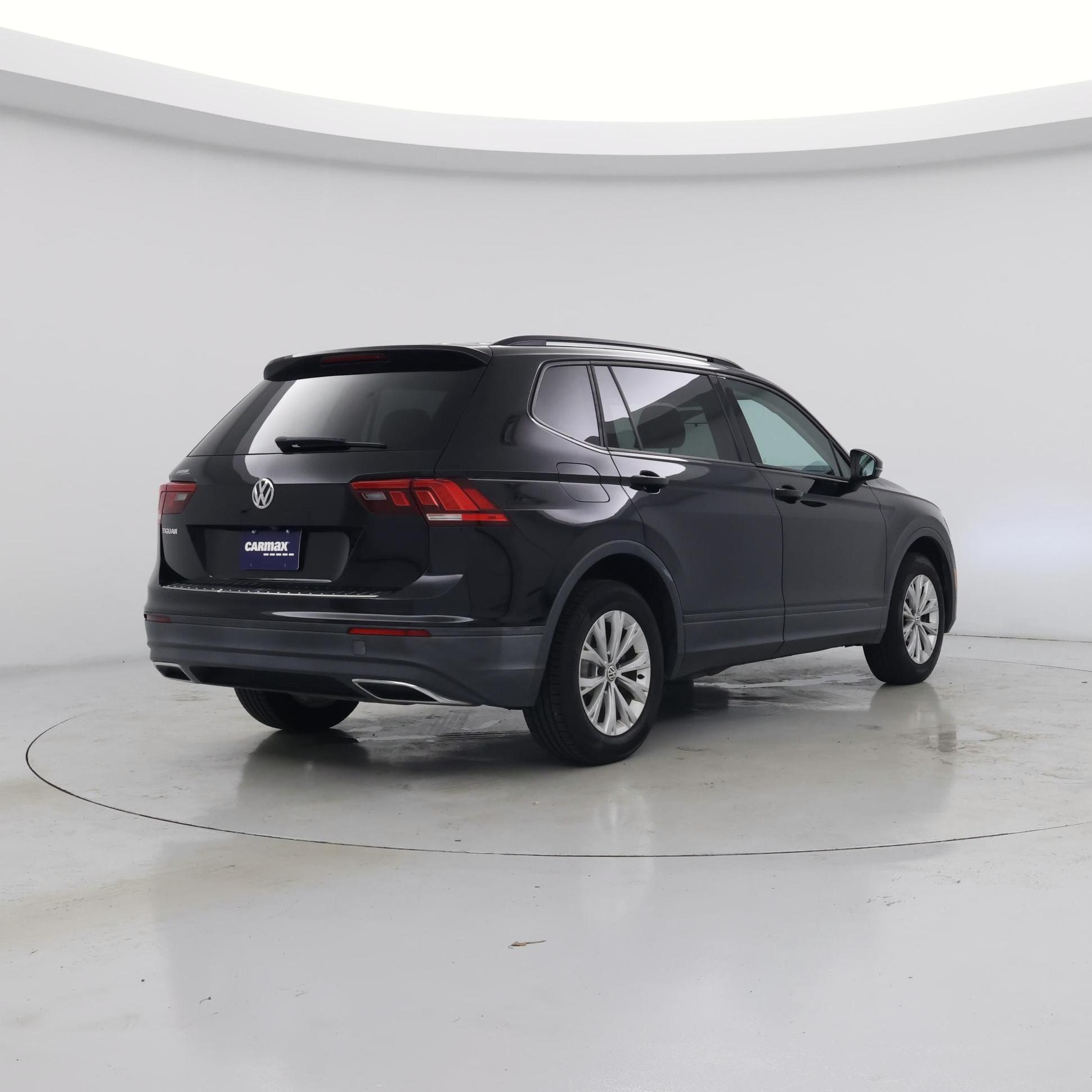 Thumbnail: 2019 Volkswagen Tiguan - 8