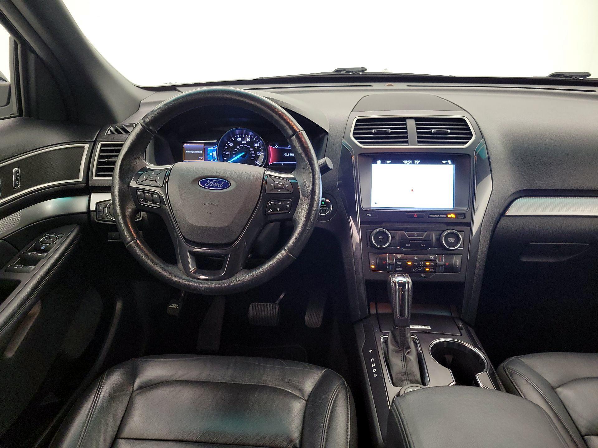 Thumbnail: 2017 Ford Explorer - 10