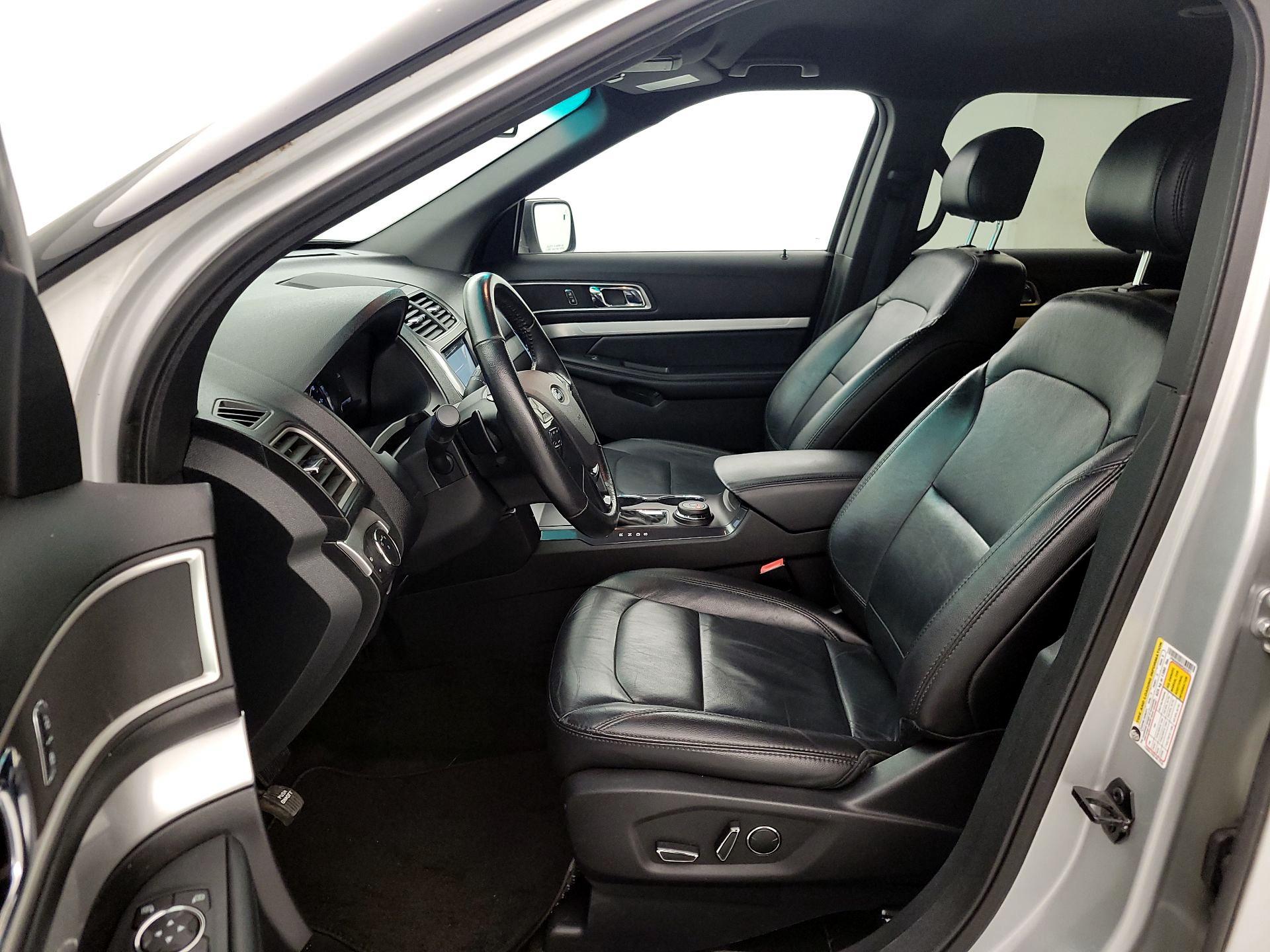 Thumbnail: 2017 Ford Explorer - 11
