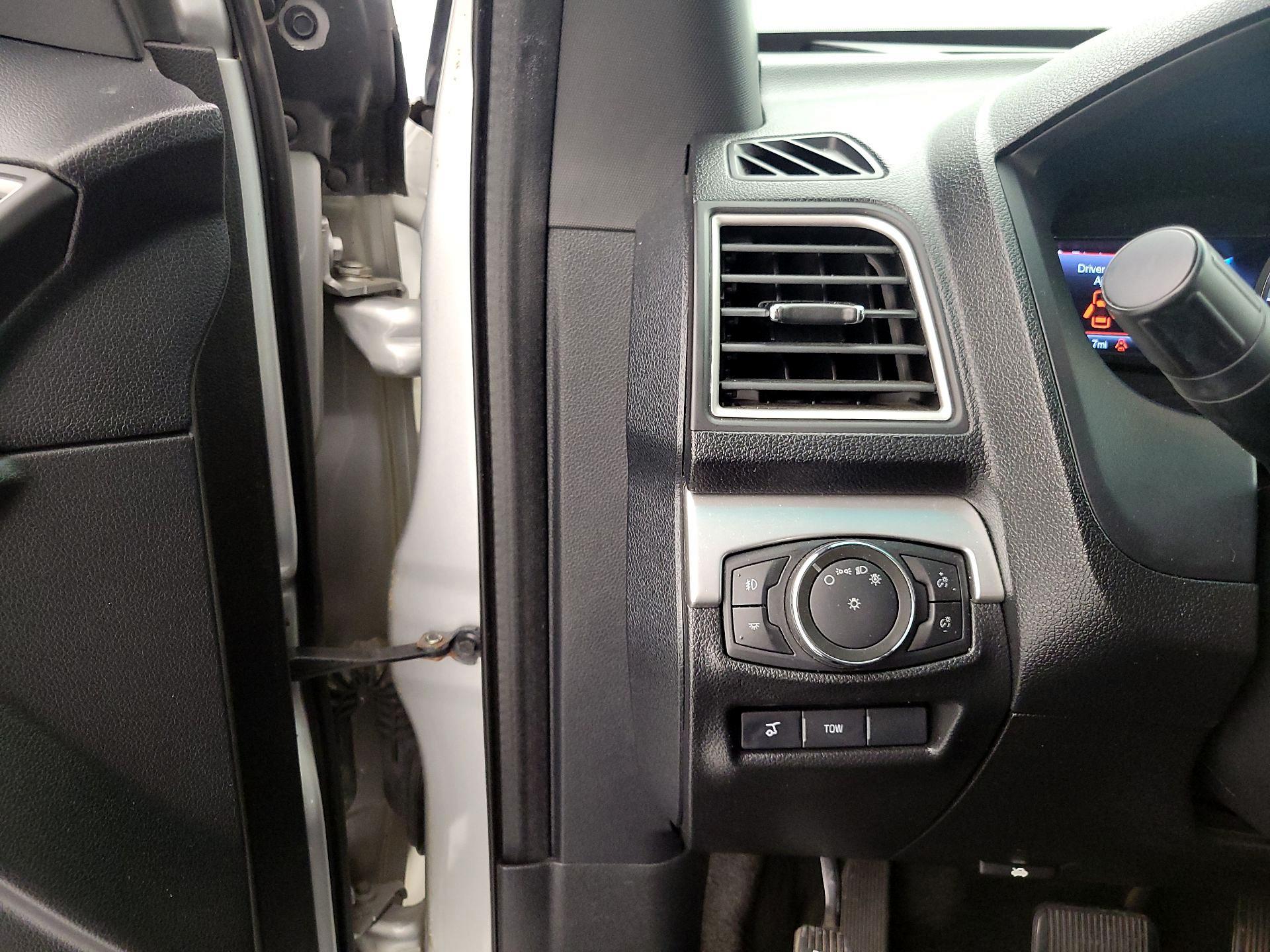 Thumbnail: 2017 Ford Explorer - 13