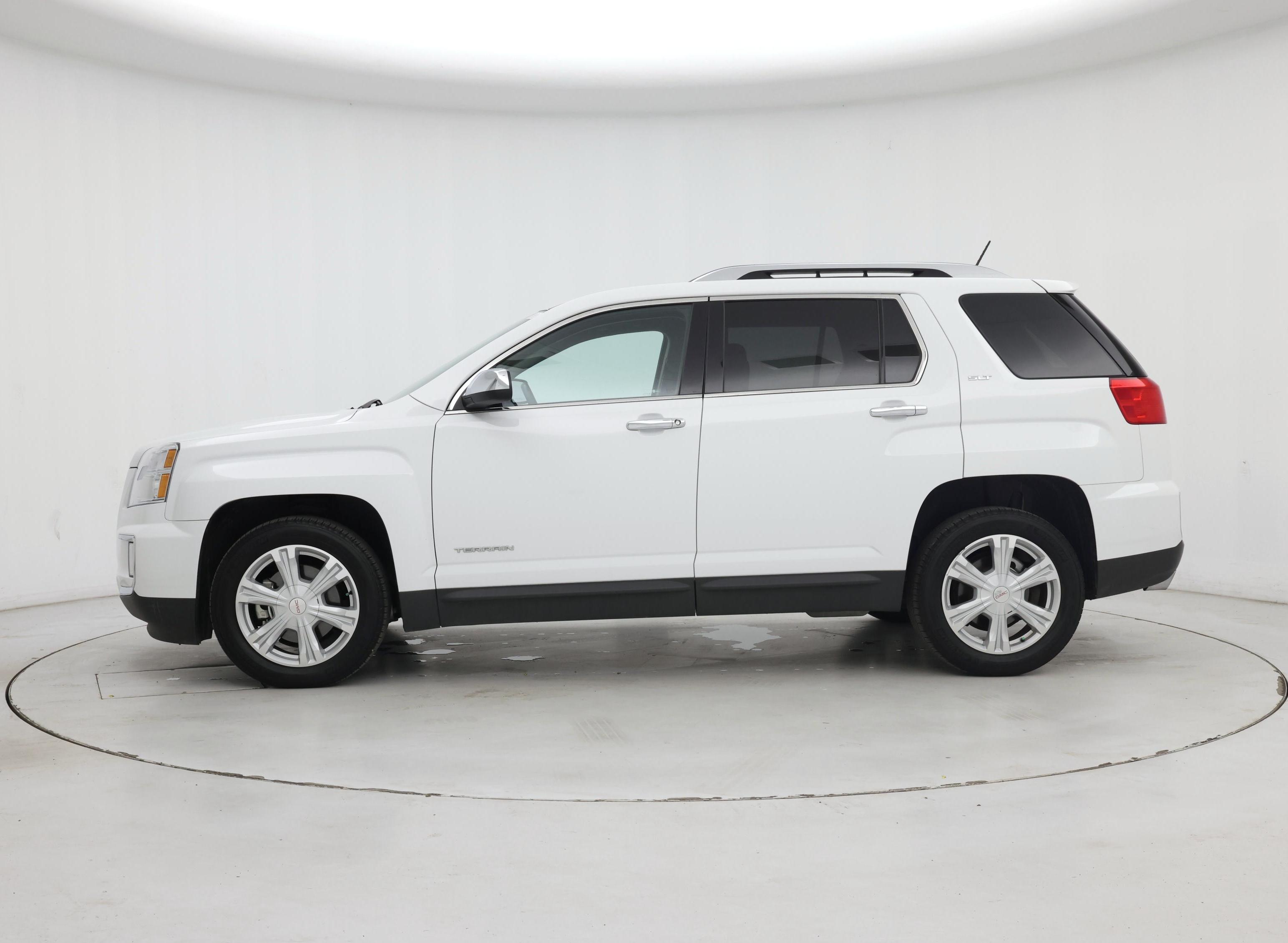 Thumbnail: 2017 GMC Terrain - 3