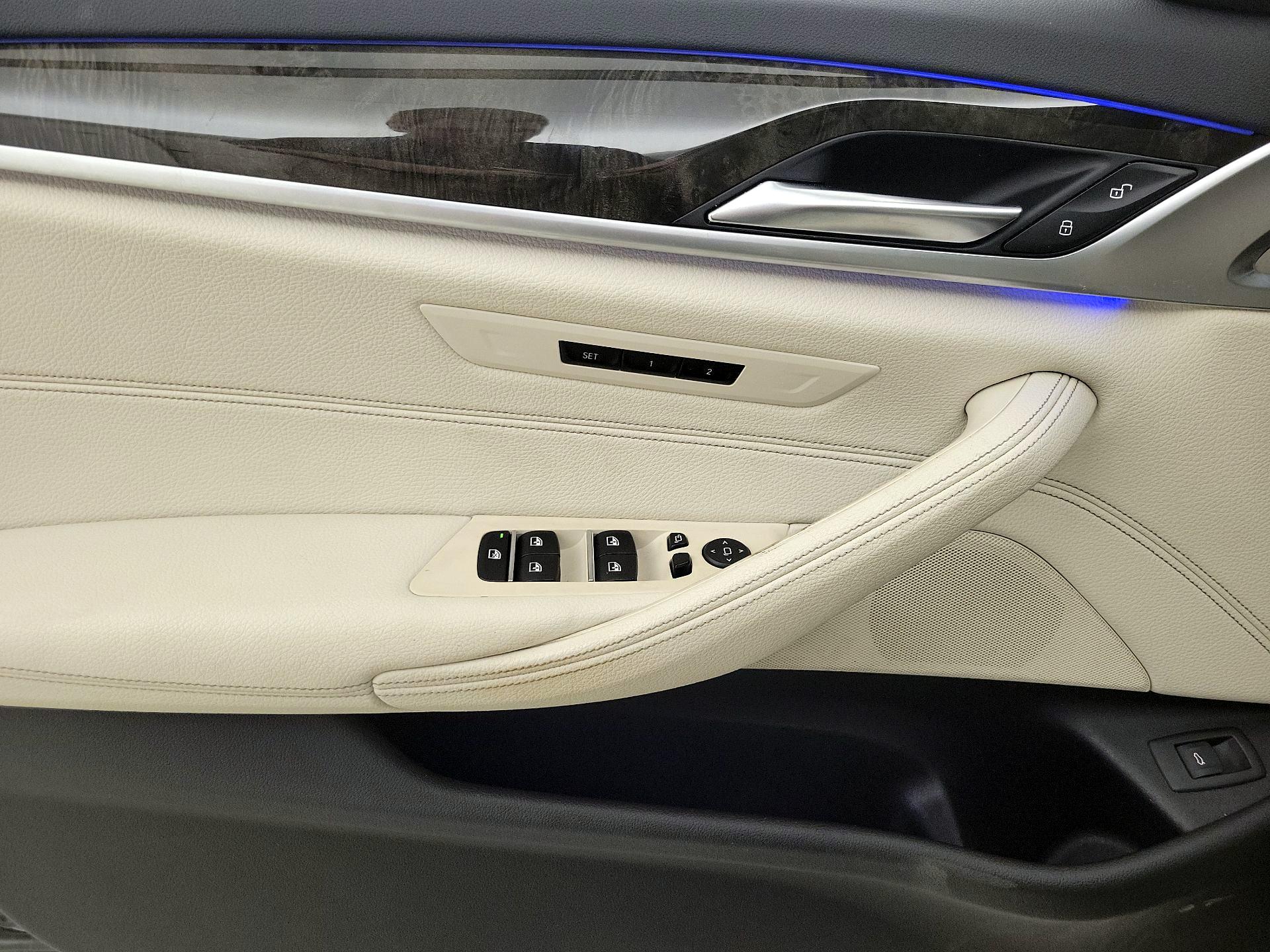 Thumbnail: 2019 BMW 5 Series - 12