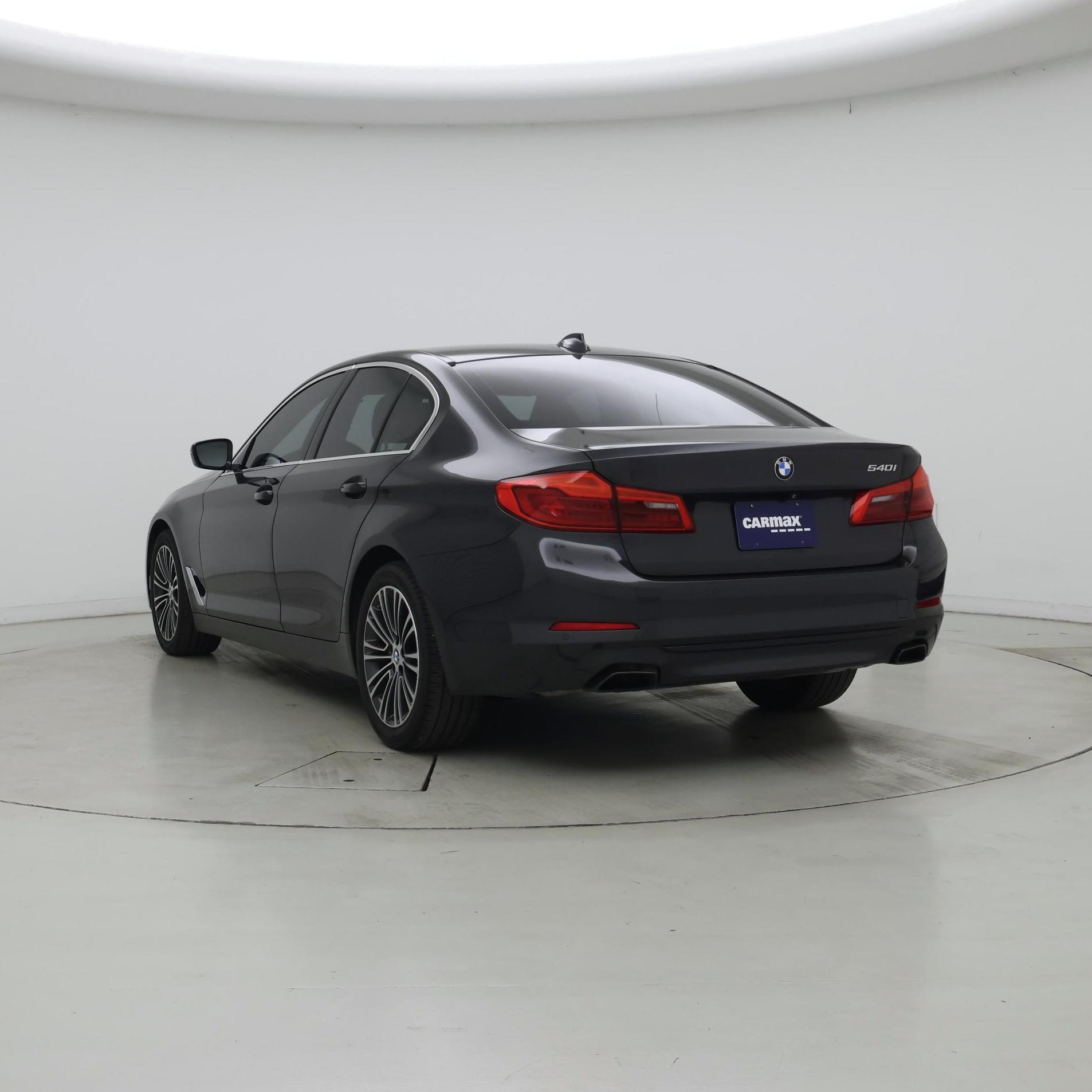 Thumbnail: 2019 BMW 5 Series - 2
