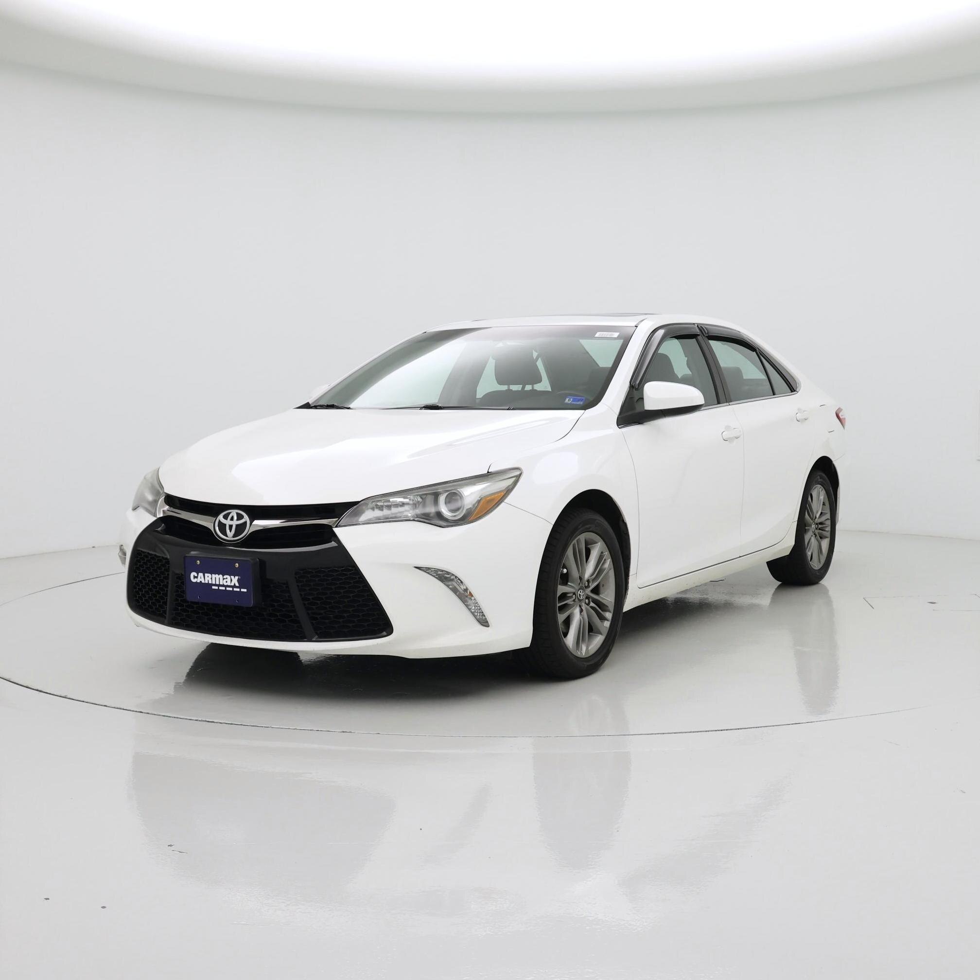 Thumbnail: 2017 Toyota Camry - 4