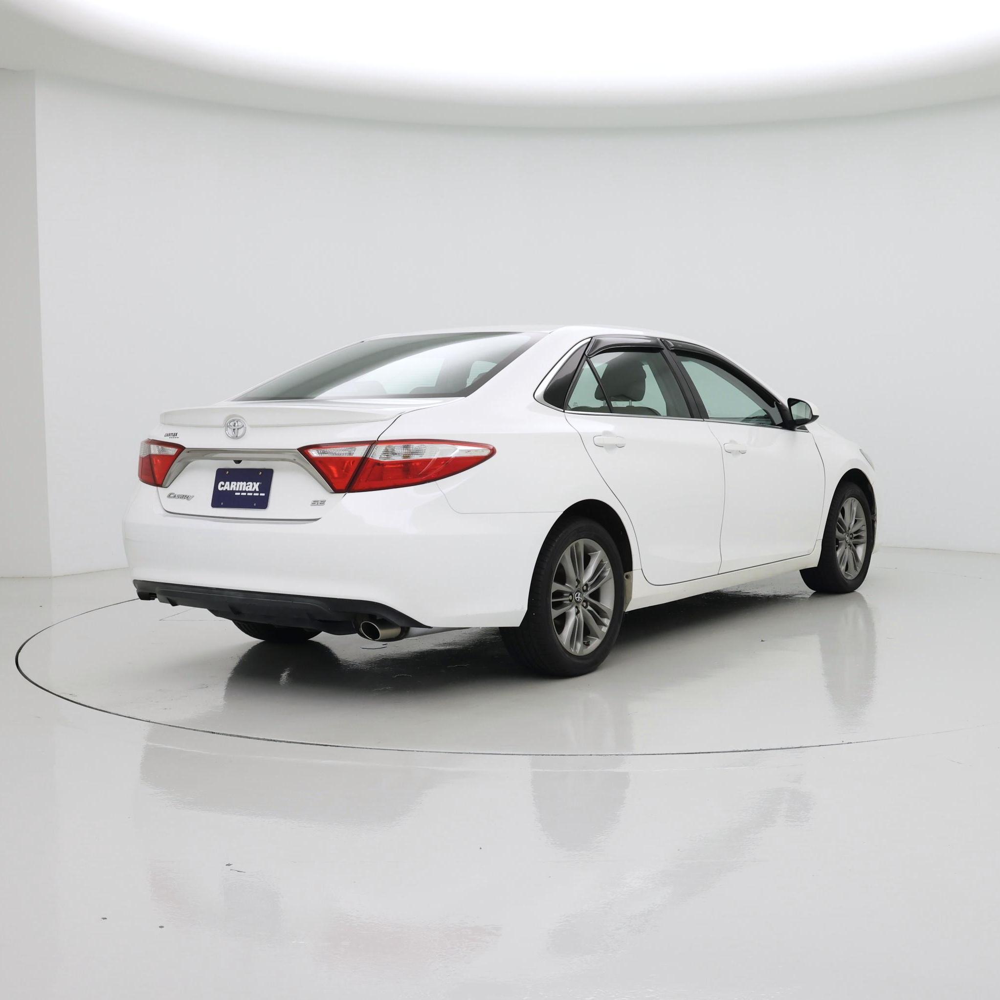 Thumbnail: 2017 Toyota Camry - 8