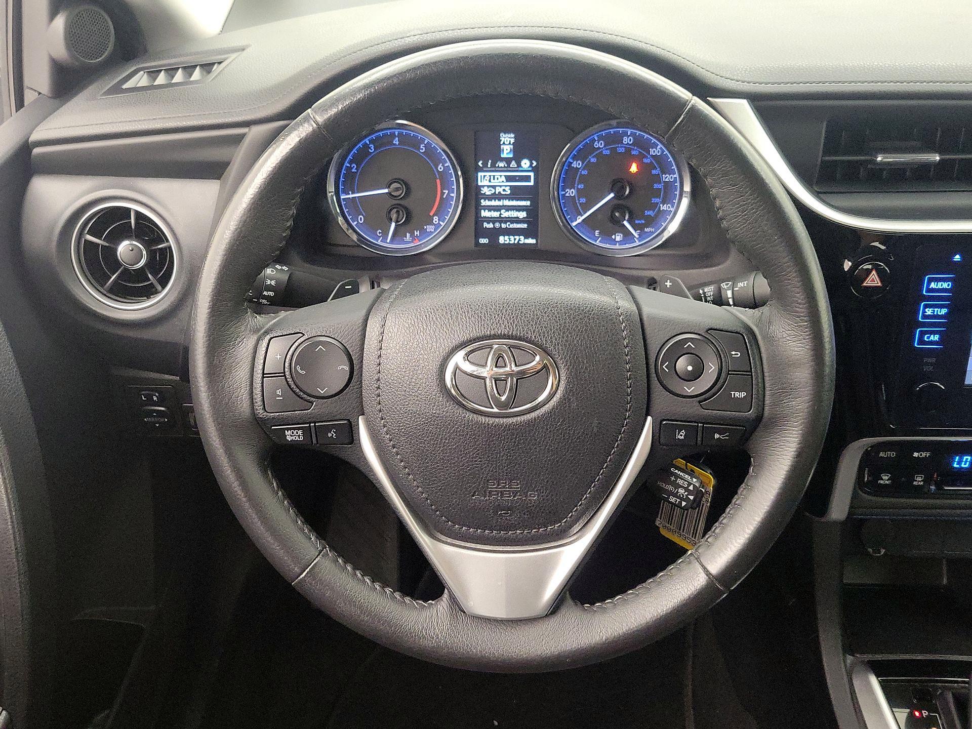 Thumbnail: 2017 Toyota Corolla - 10