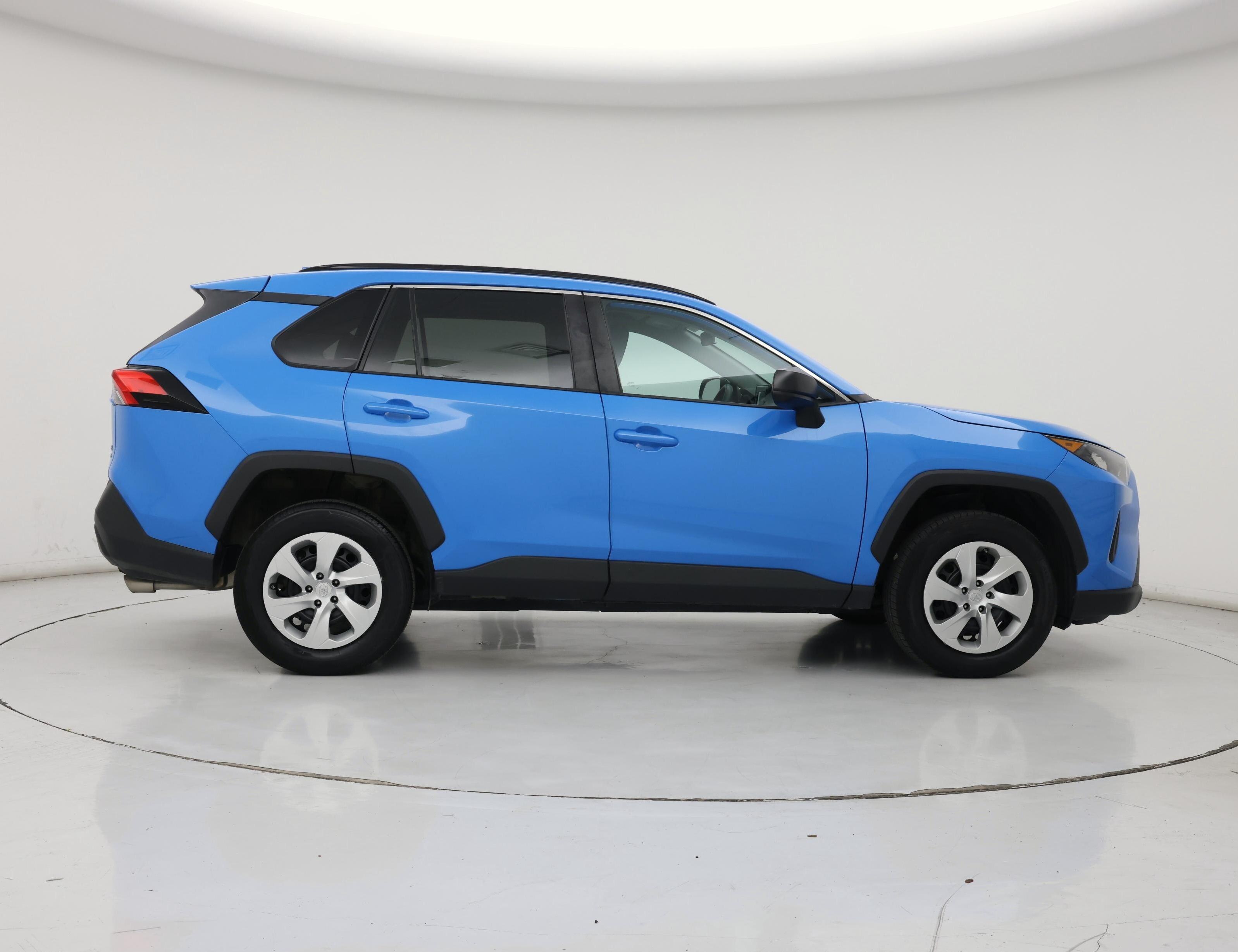 Thumbnail: 2021 Toyota RAV4 - 7