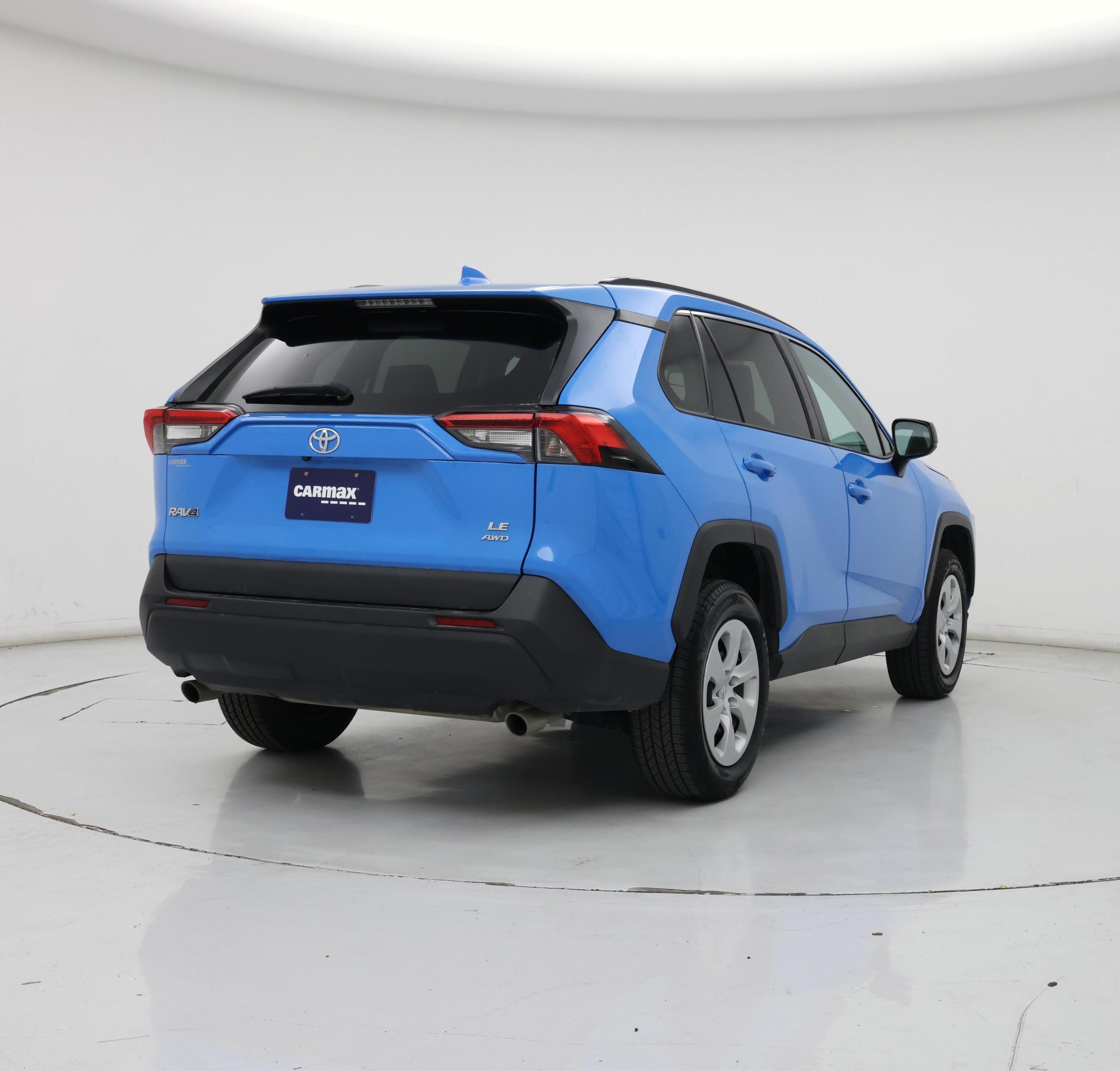 Thumbnail: 2021 Toyota RAV4 - 8
