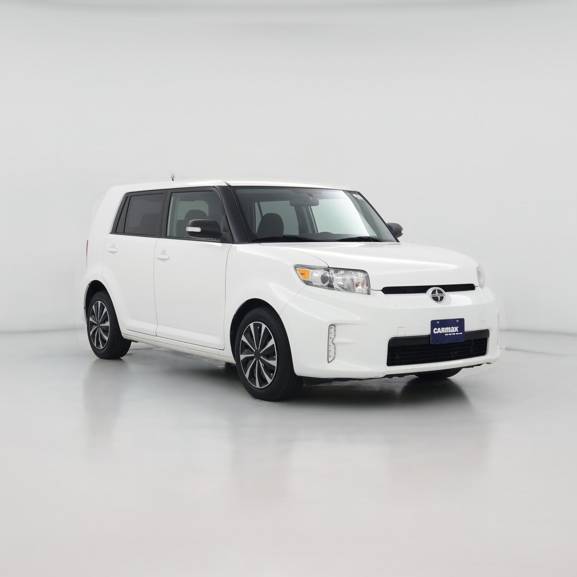 Thumbnail: 2015 Scion xB - 1