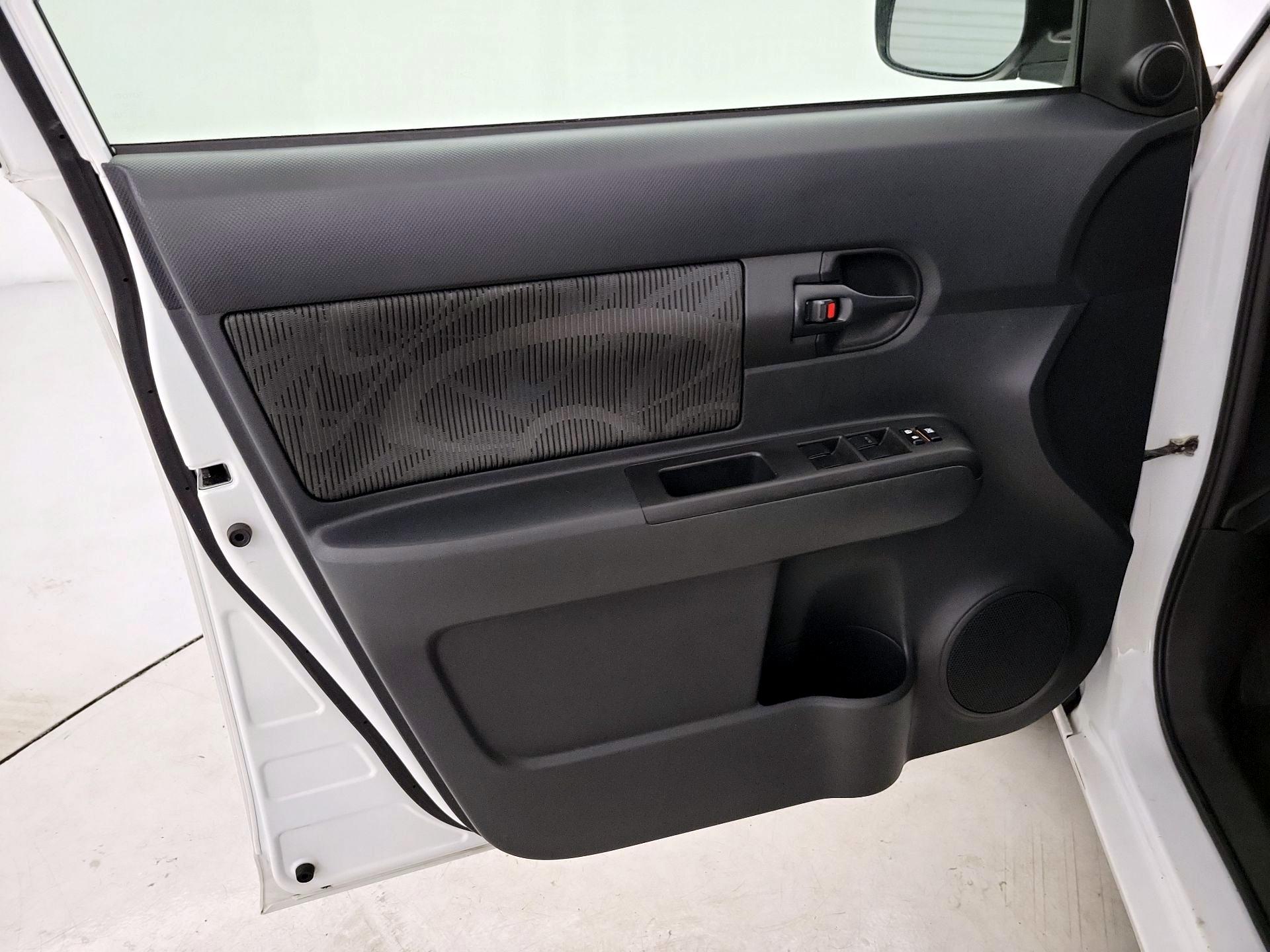Thumbnail: 2015 Scion xB - 12