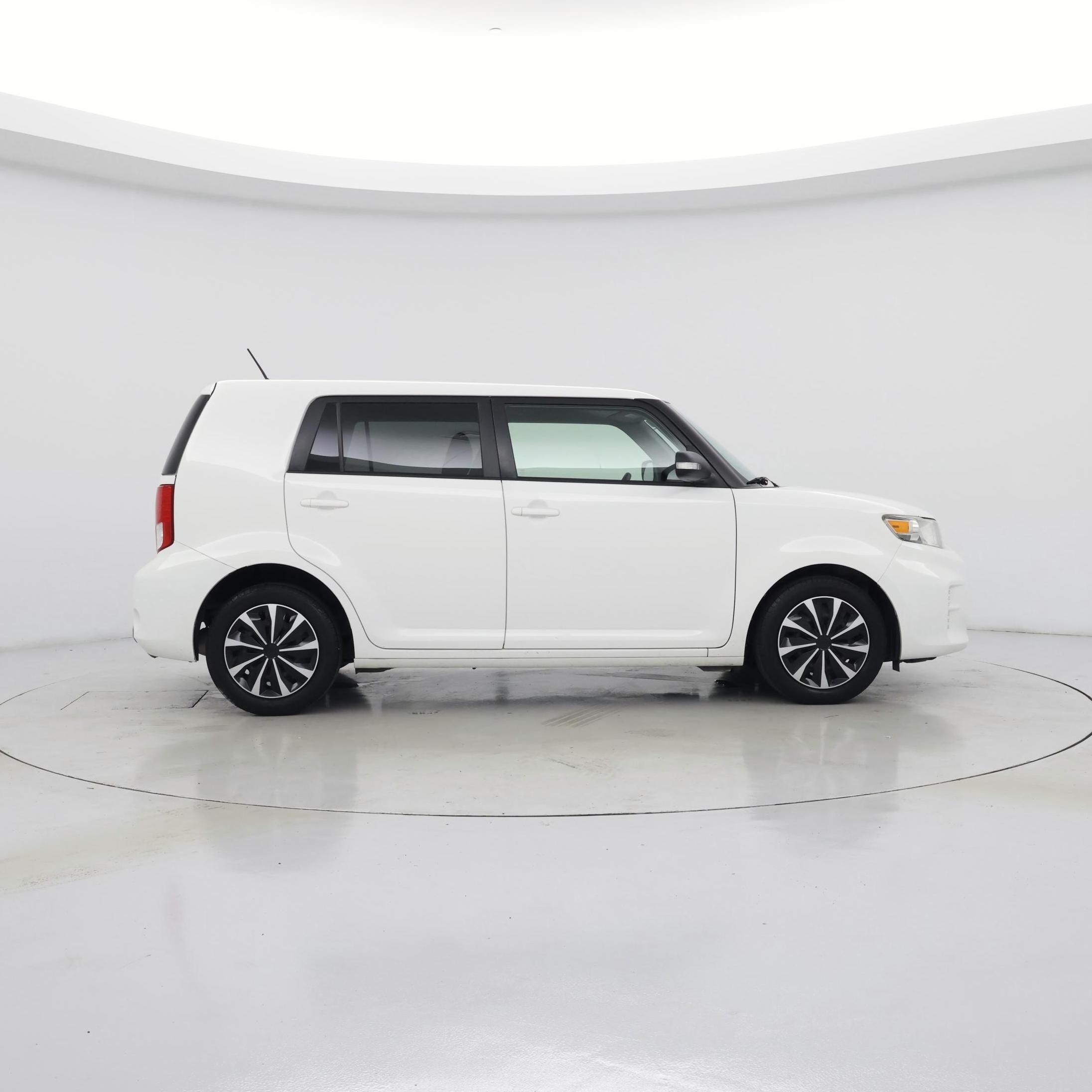 Thumbnail: 2015 Scion xB - 7