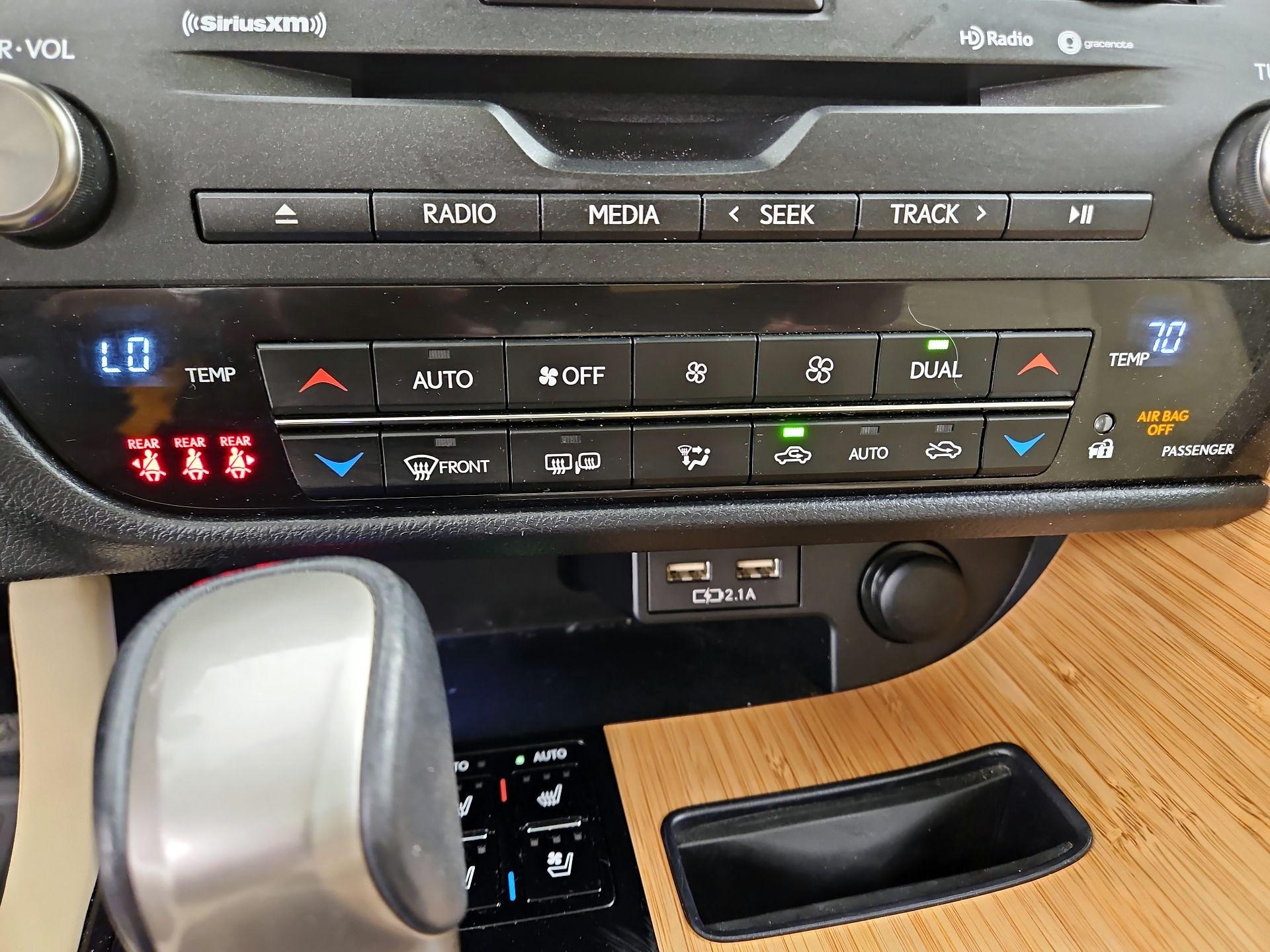 Thumbnail: 2021 Lexus RX - 17