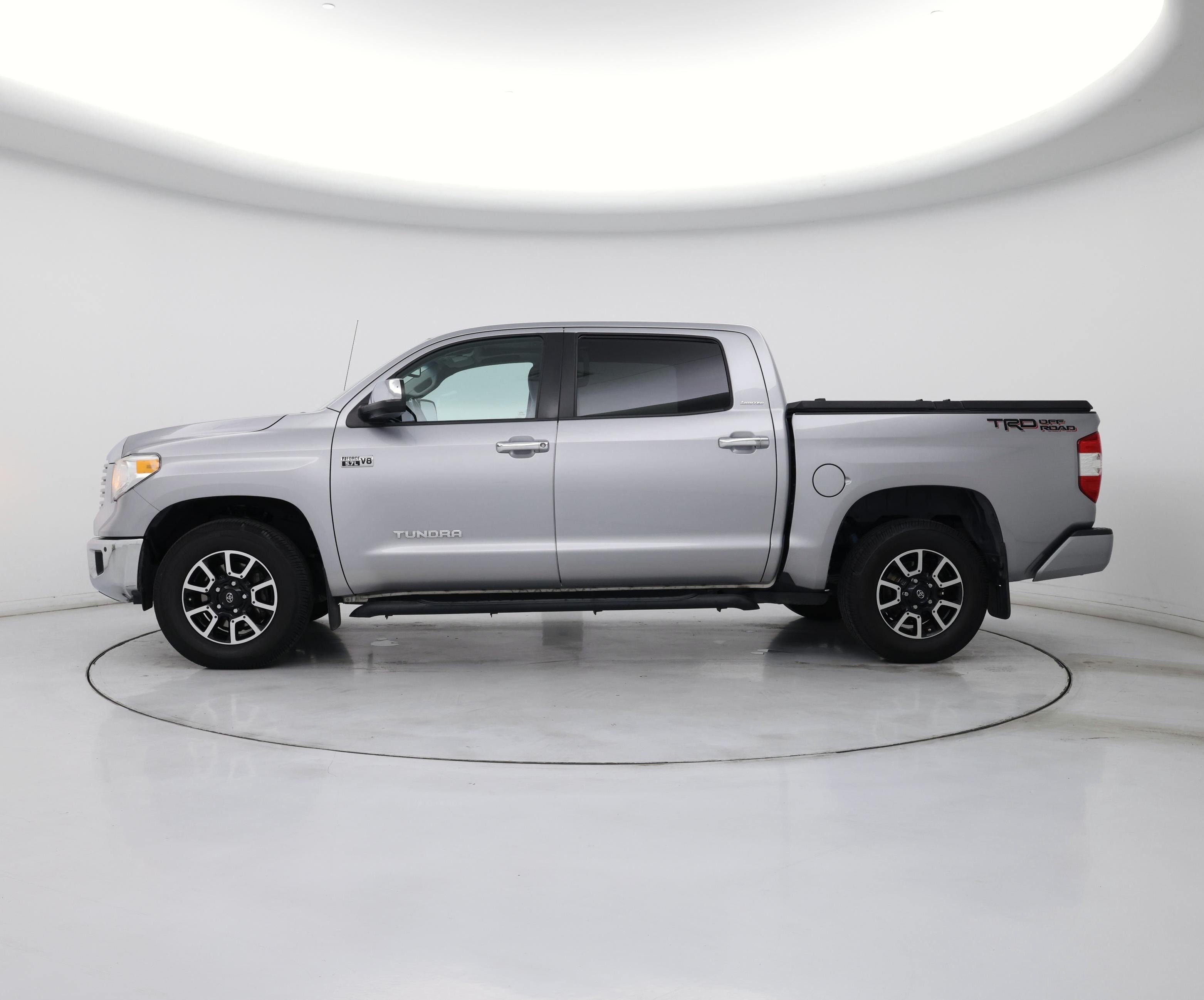 Thumbnail: 2016 Toyota Tundra - 3