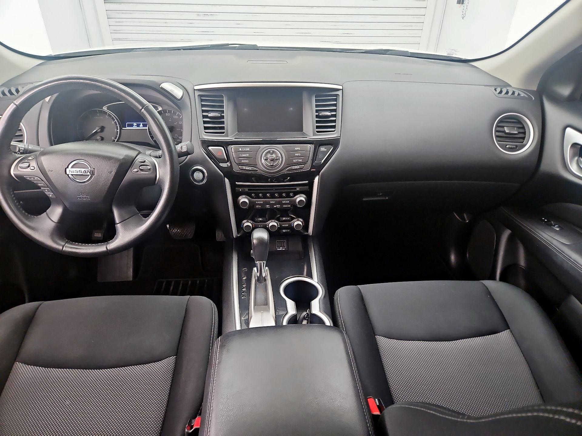 Thumbnail: 2018 Nissan Pathfinder - 9