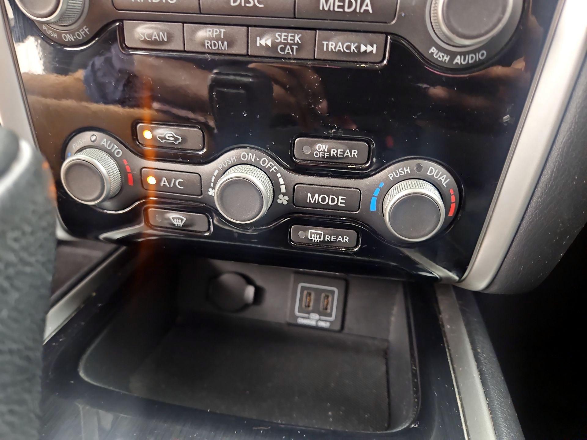 Thumbnail: 2018 Nissan Pathfinder - 16