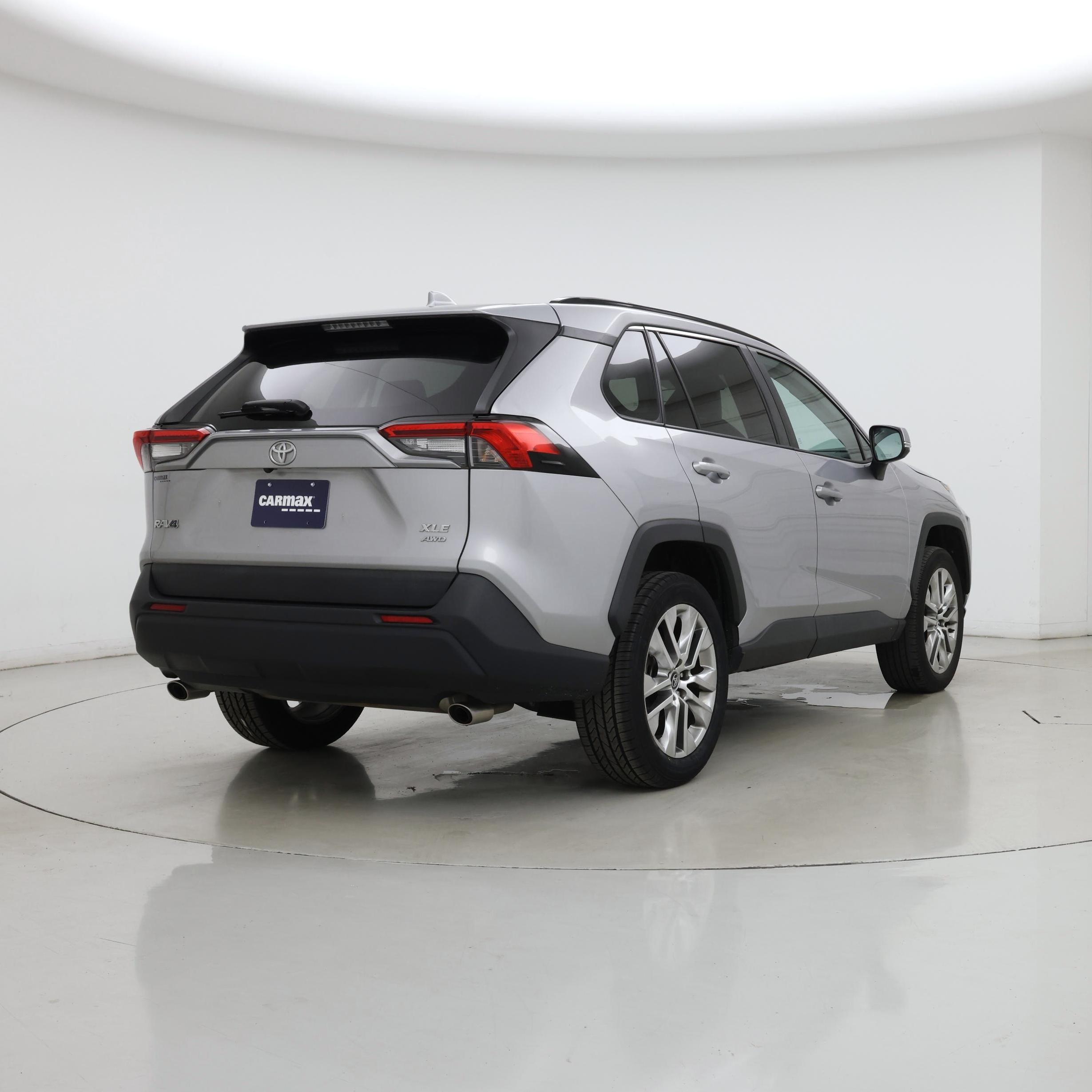 Thumbnail: 2021 Toyota RAV4 - 8