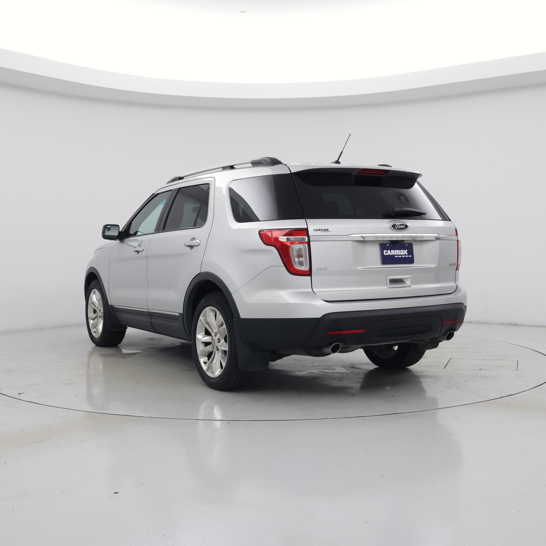 Thumbnail: 2015 Ford Explorer - 2