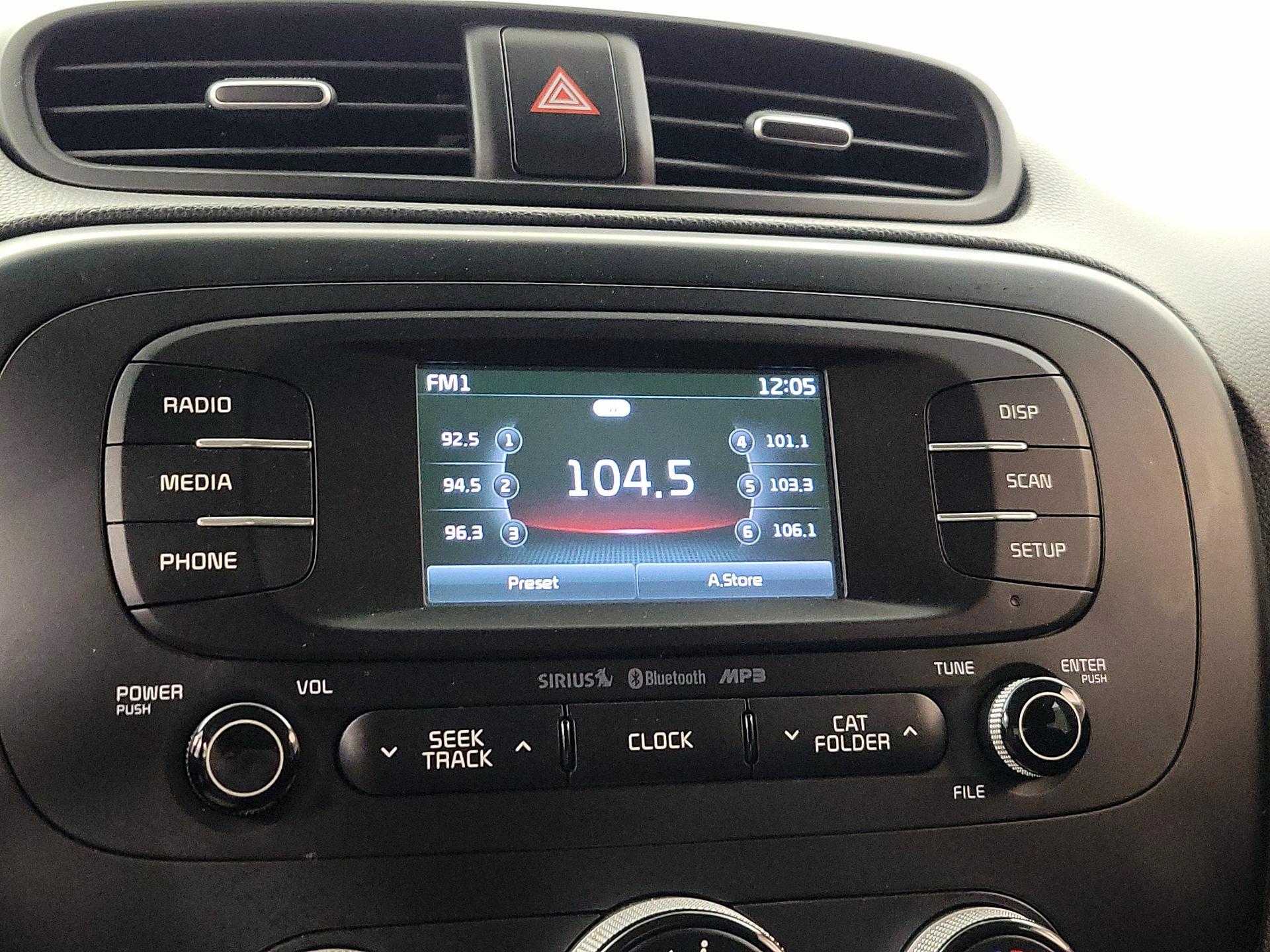Thumbnail: 2016 Kia Soul - 15