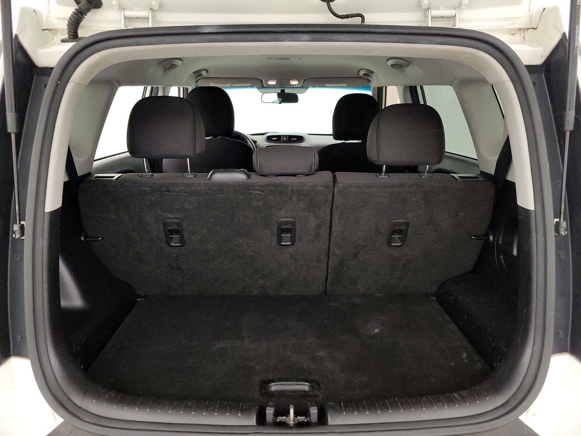 Thumbnail: 2016 Kia Soul - 20
