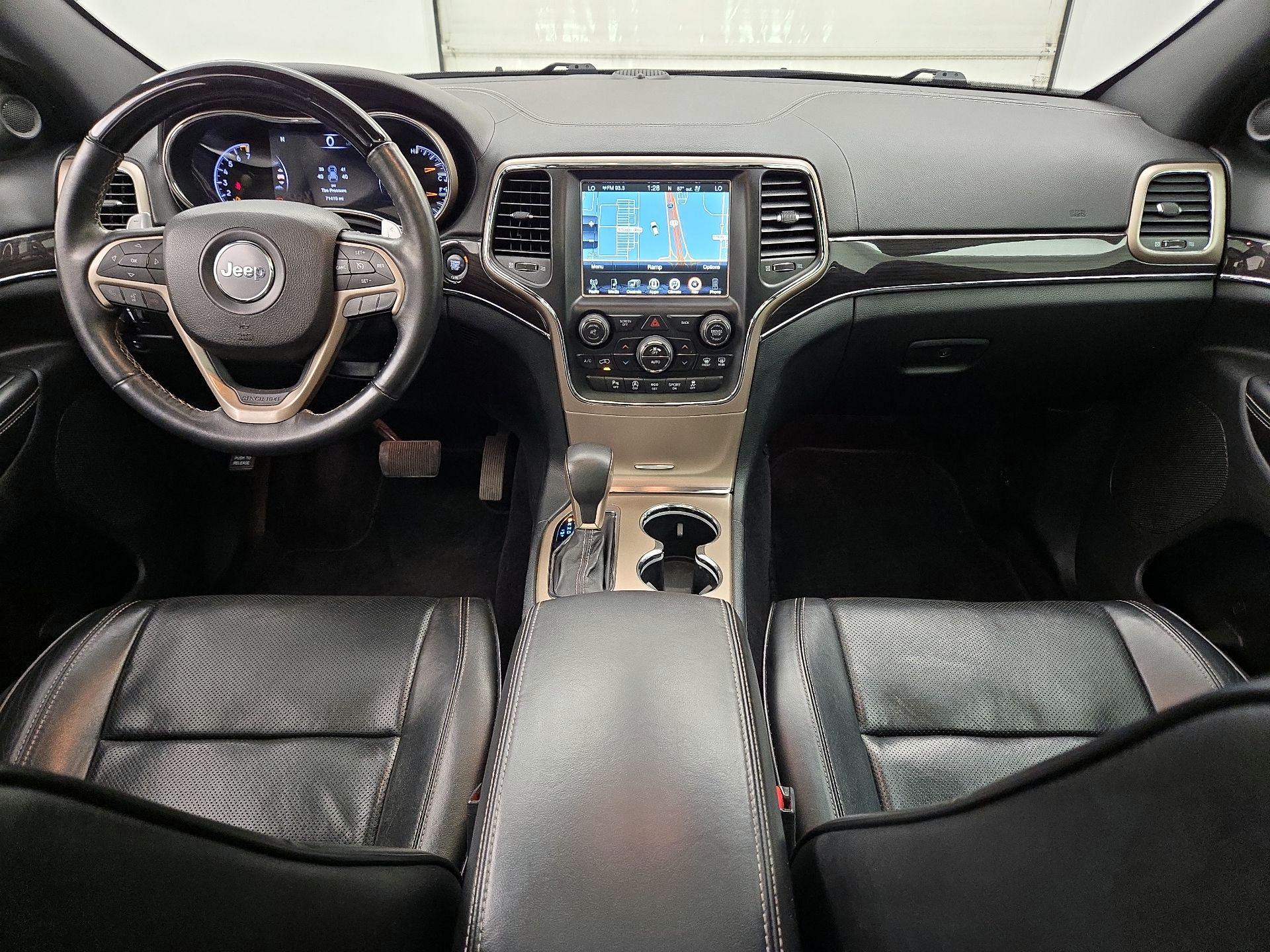 Thumbnail: 2017 Jeep Grand Cherokee - 9