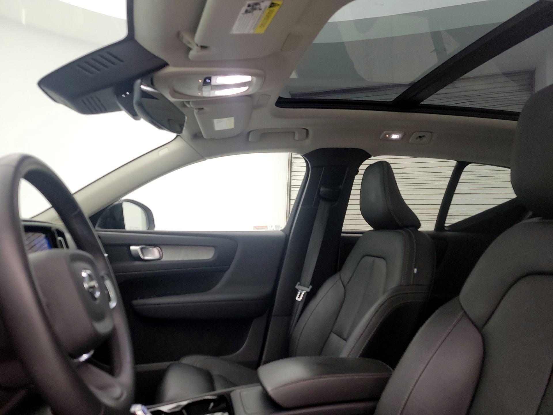 Thumbnail: 2024 Volvo XC40 - 20