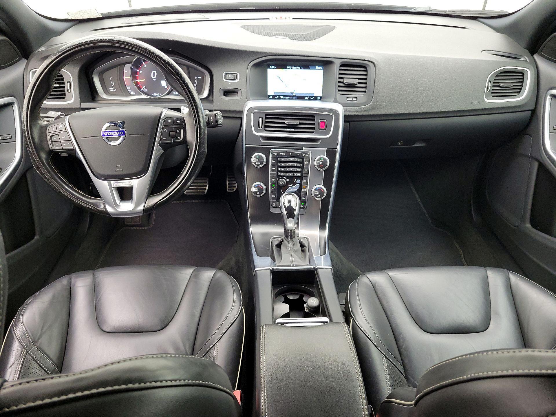 Thumbnail: 2017 Volvo V60 - 9