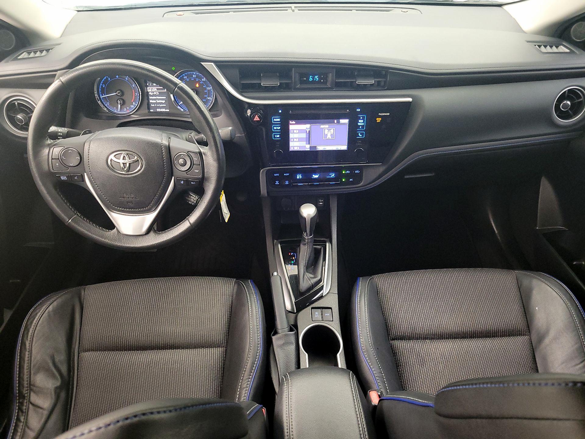 Thumbnail: 2017 Toyota Corolla - 9