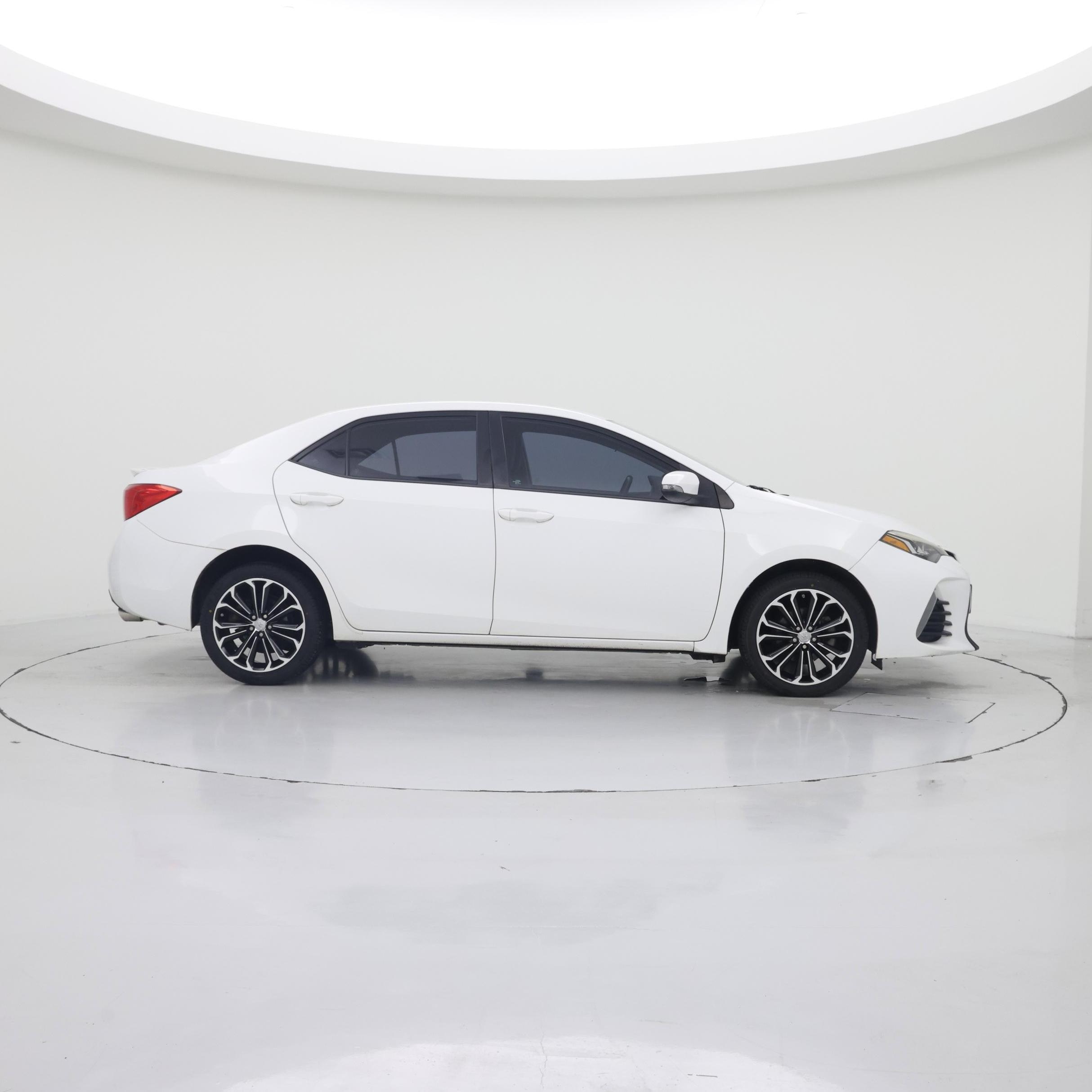 Thumbnail: 2017 Toyota Corolla - 7