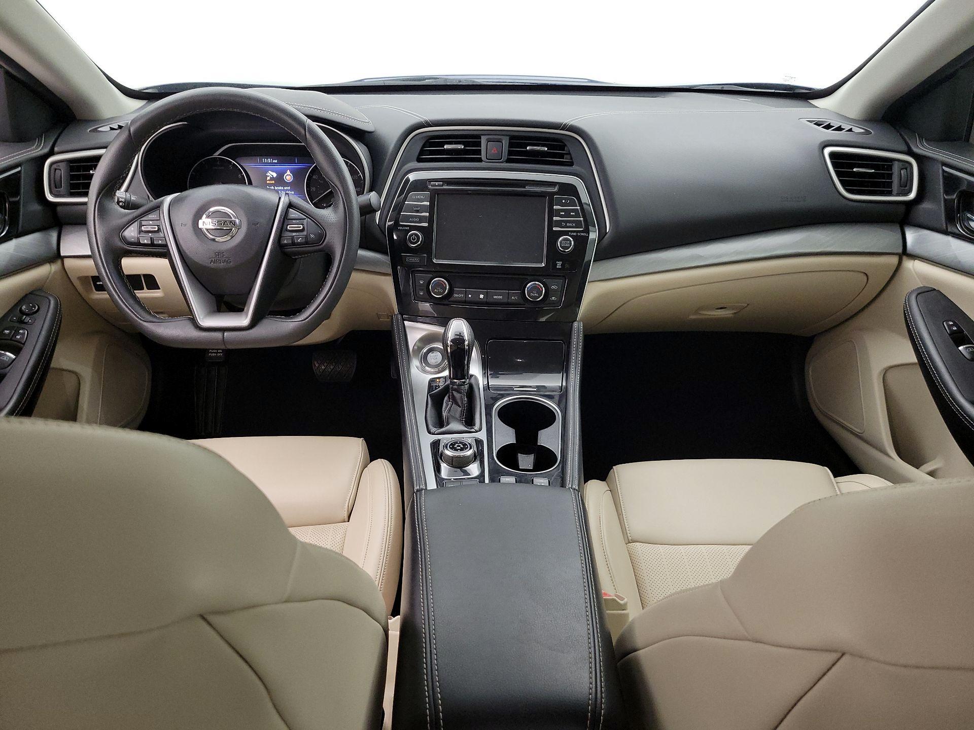 Thumbnail: 2017 Nissan Maxima - 9