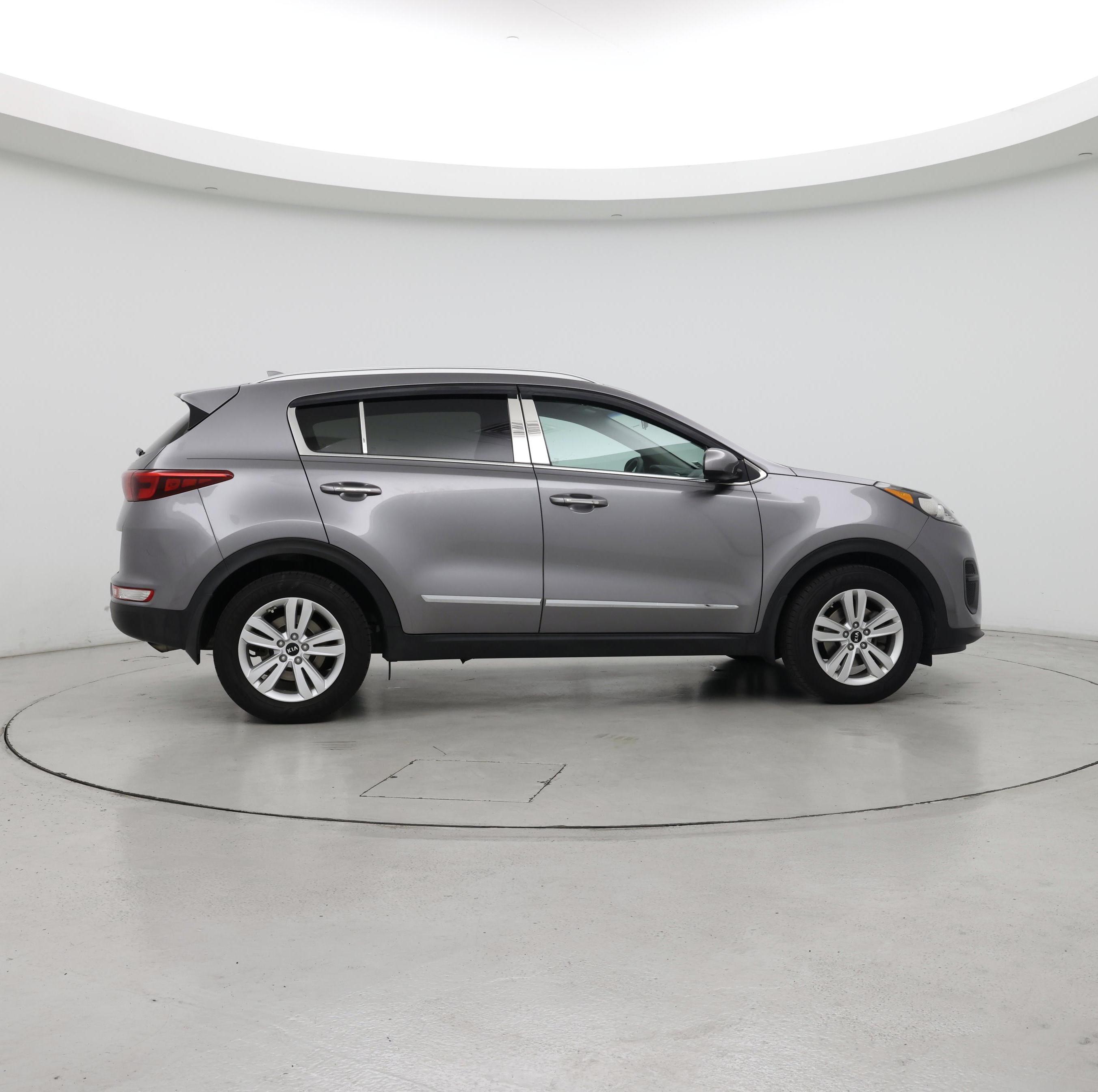Thumbnail: 2017 Kia Sportage - 7
