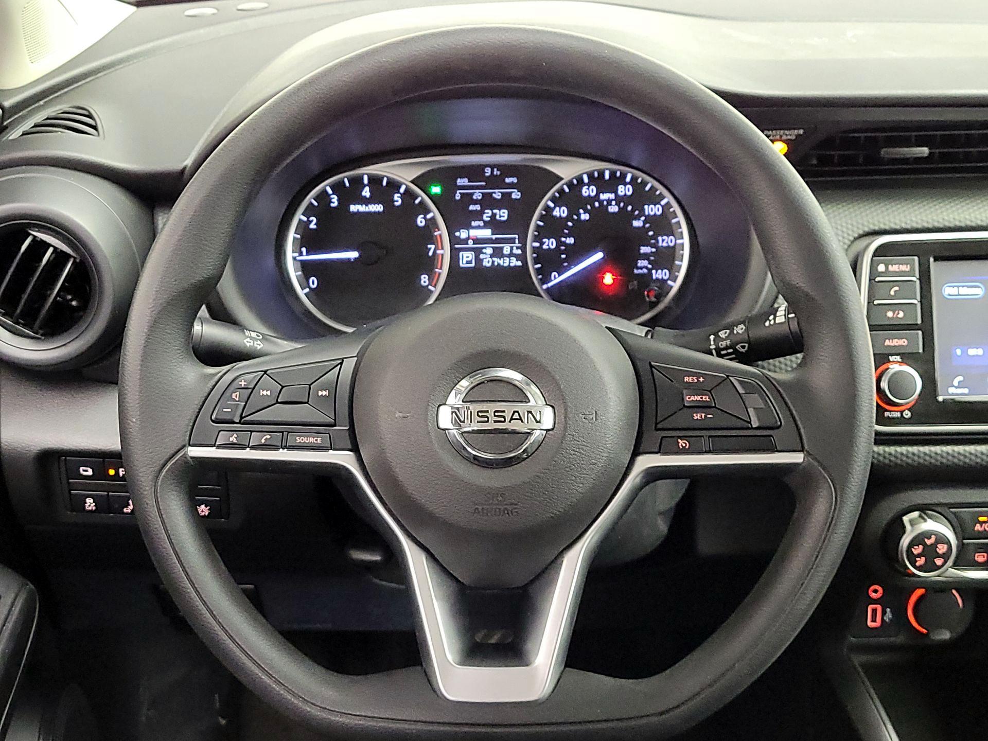 Thumbnail: 2021 Nissan Kicks - 10