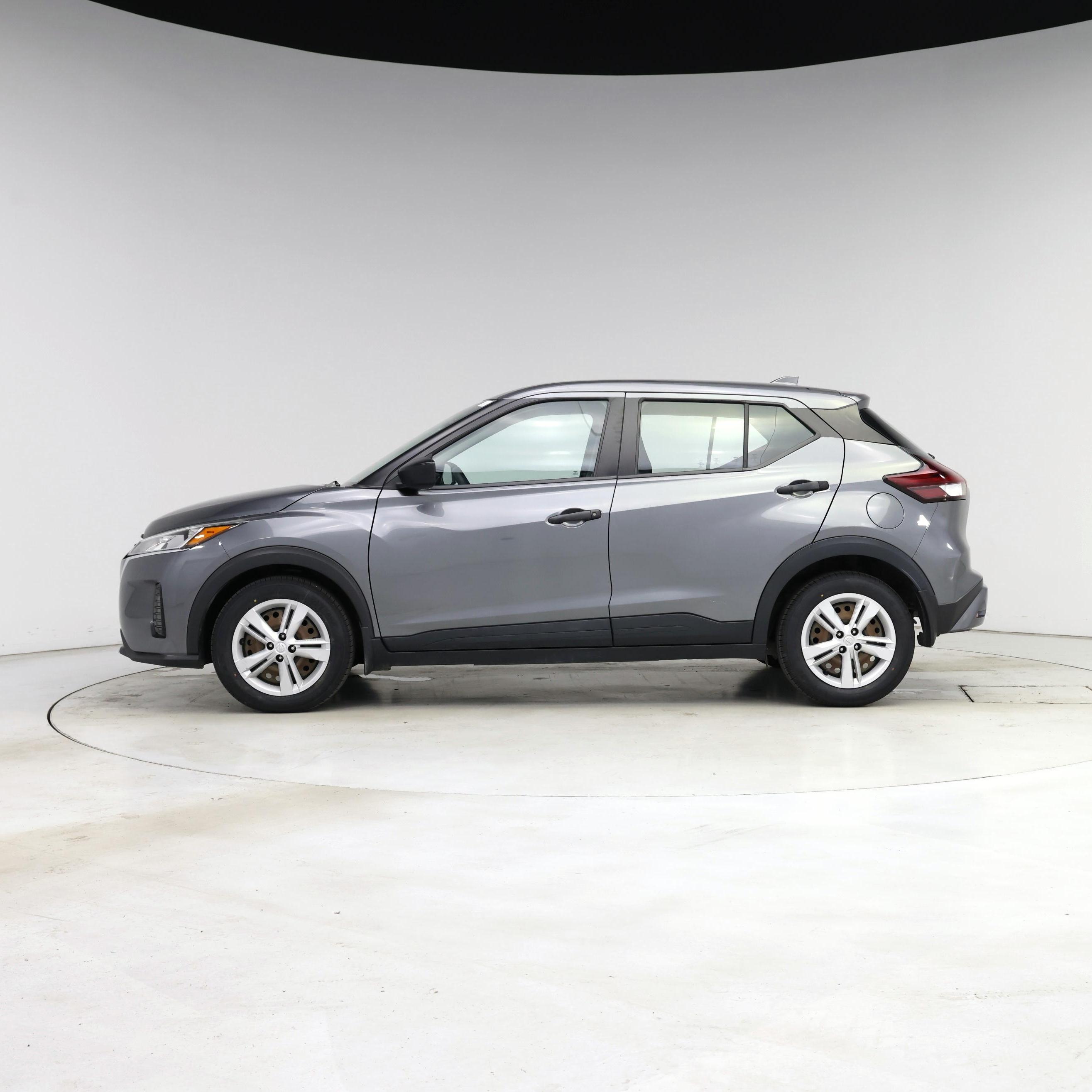 Thumbnail: 2021 Nissan Kicks - 3