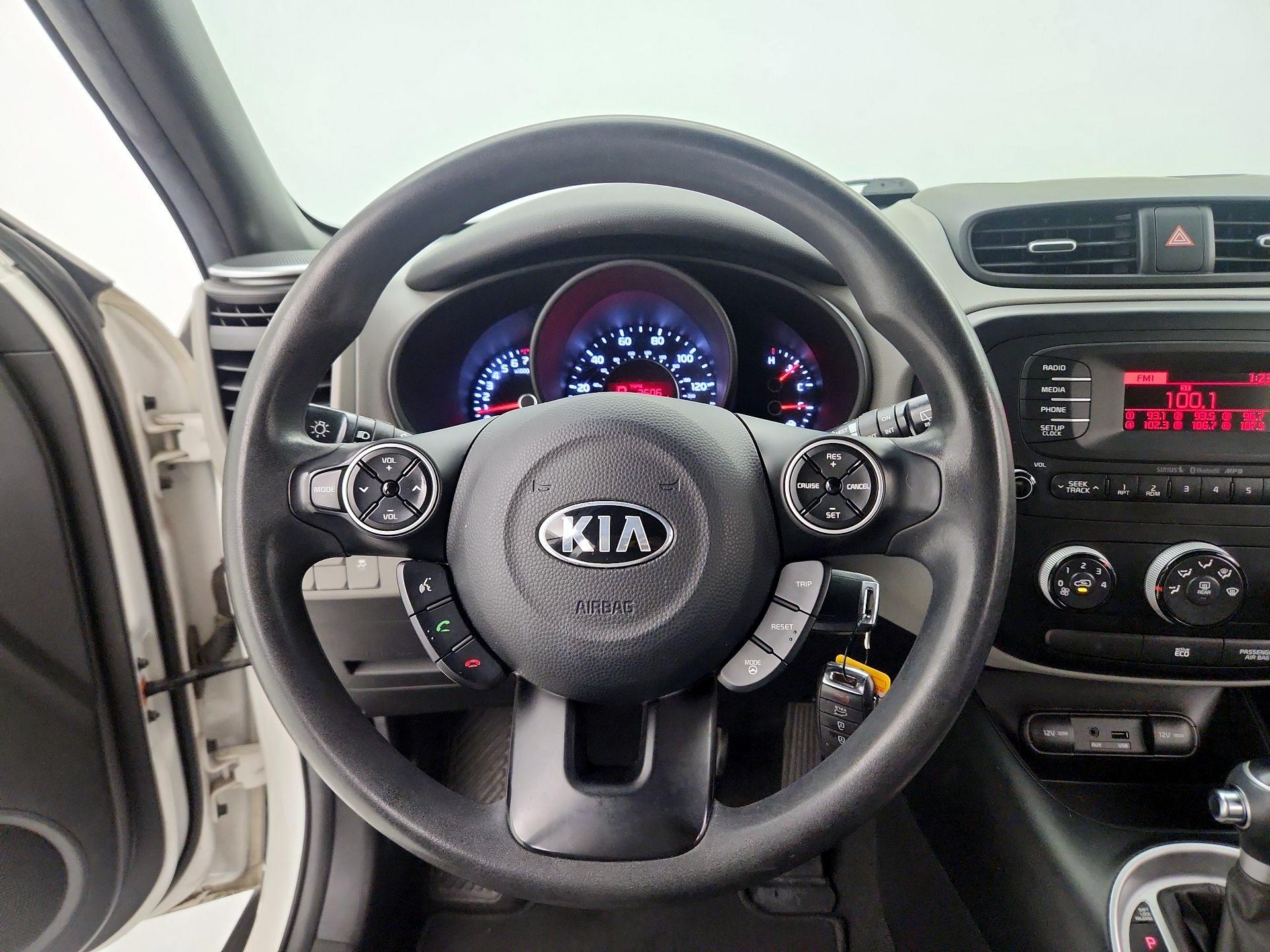 Thumbnail: 2014 Kia Soul - 10