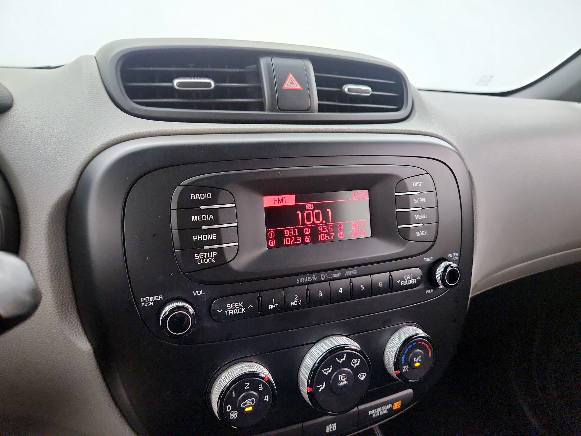 Thumbnail: 2014 Kia Soul - 14