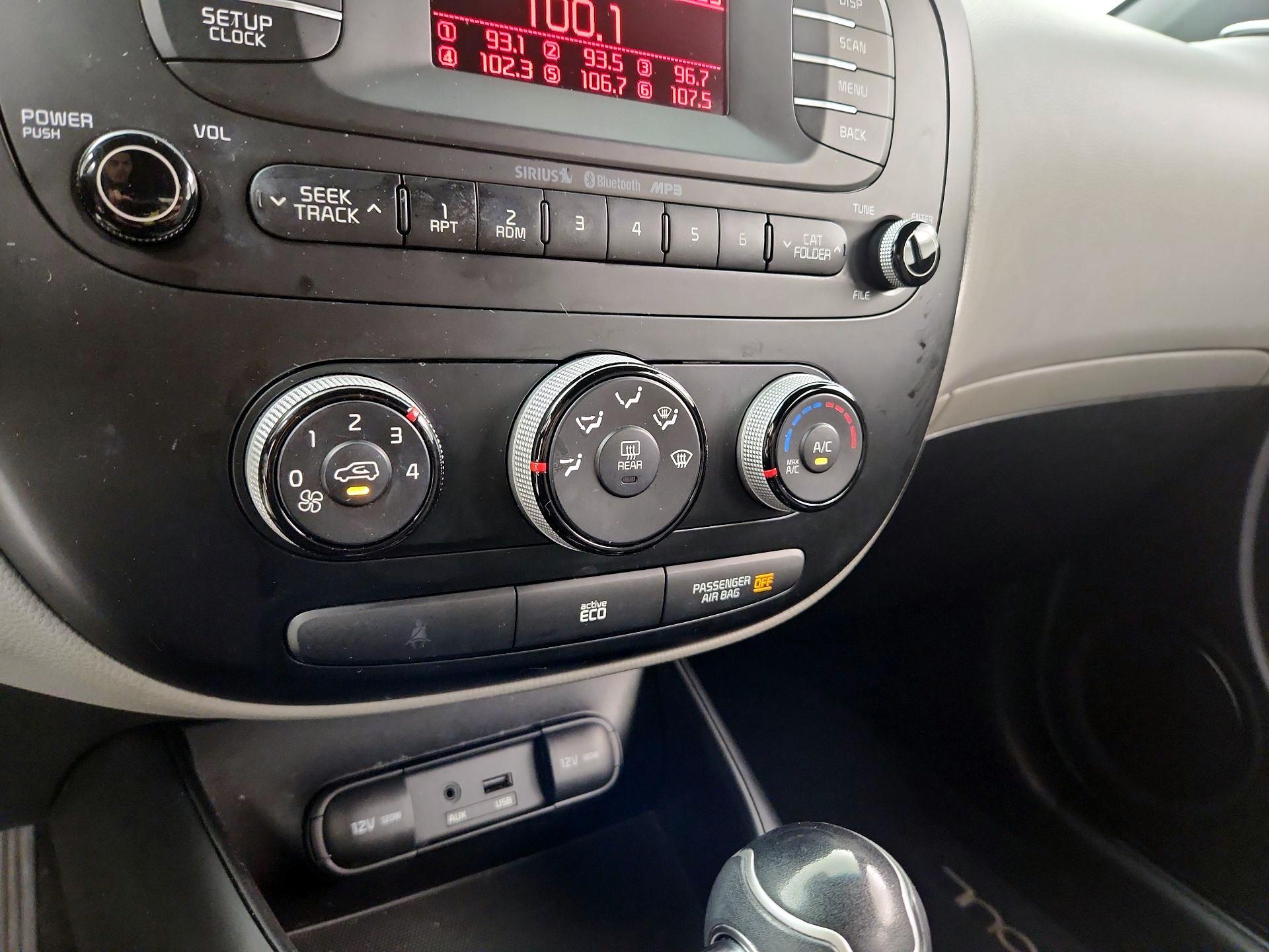Thumbnail: 2014 Kia Soul - 15