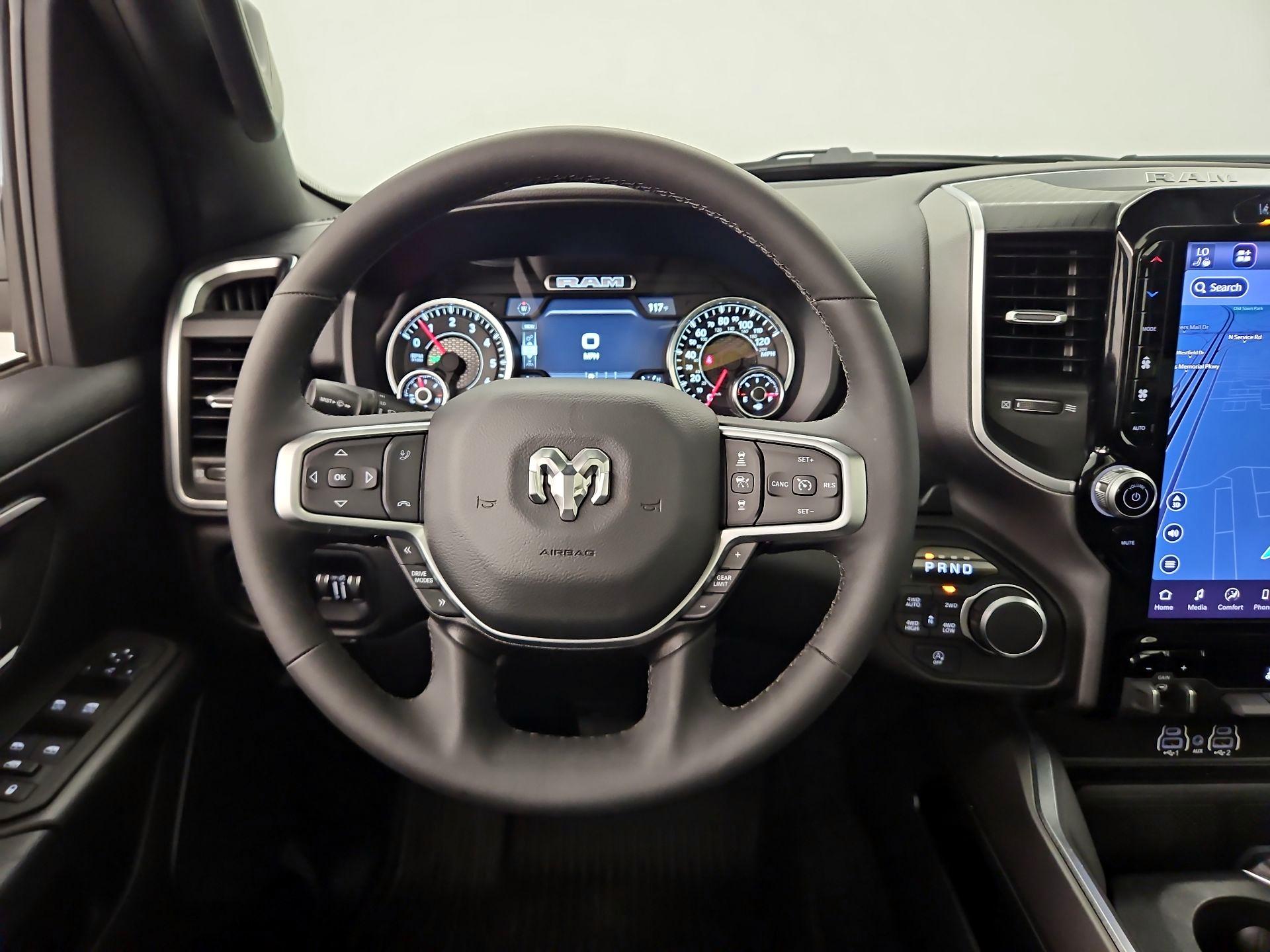 Thumbnail: 2025 RAM 1500 - 10