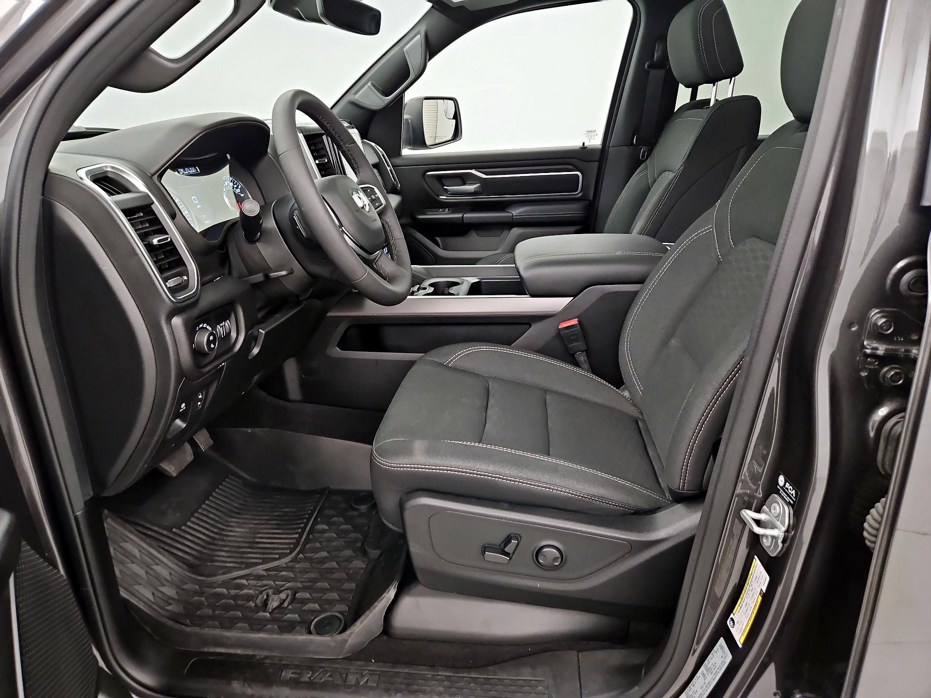 Thumbnail: 2025 RAM 1500 - 11