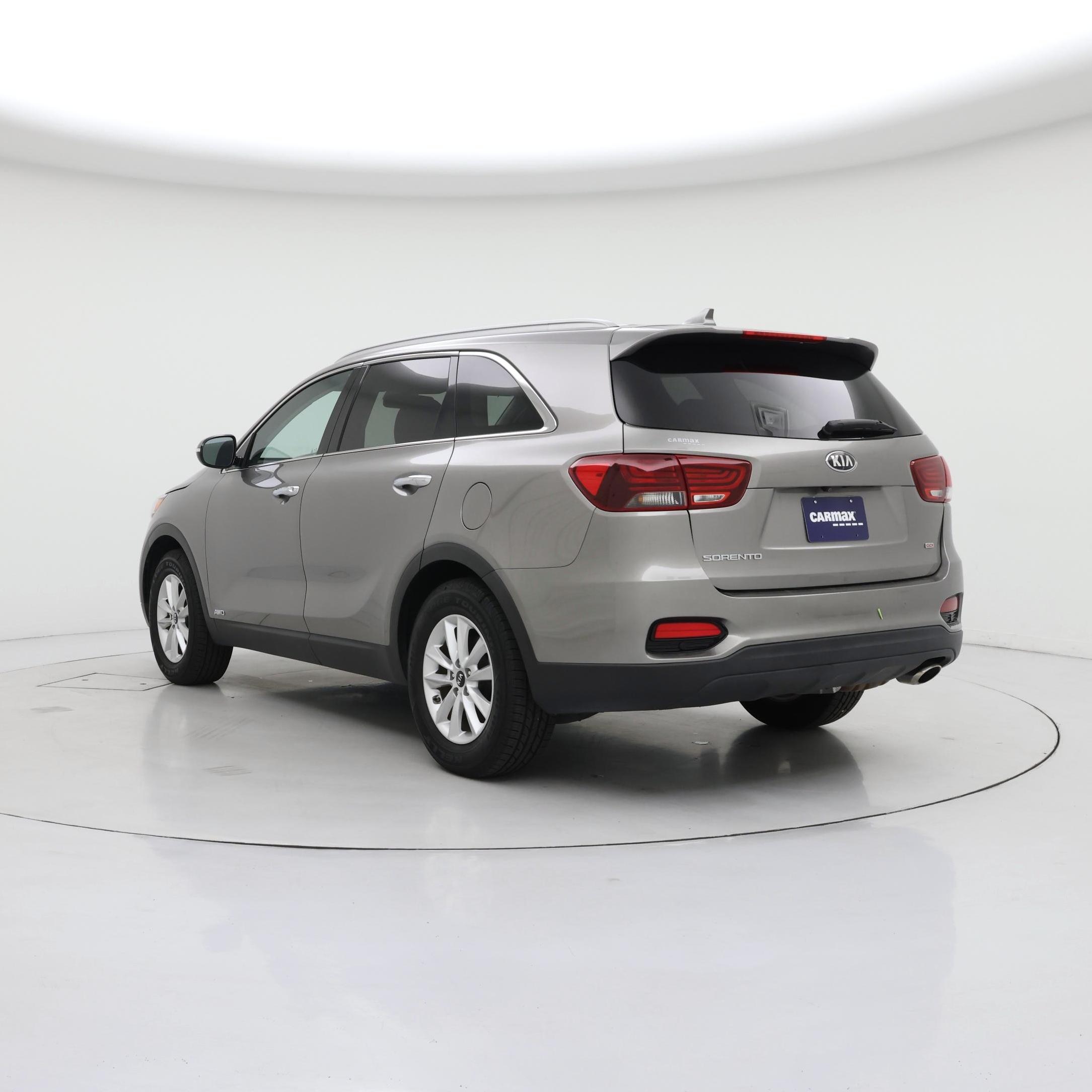 Thumbnail: 2019 Kia Sorento - 2