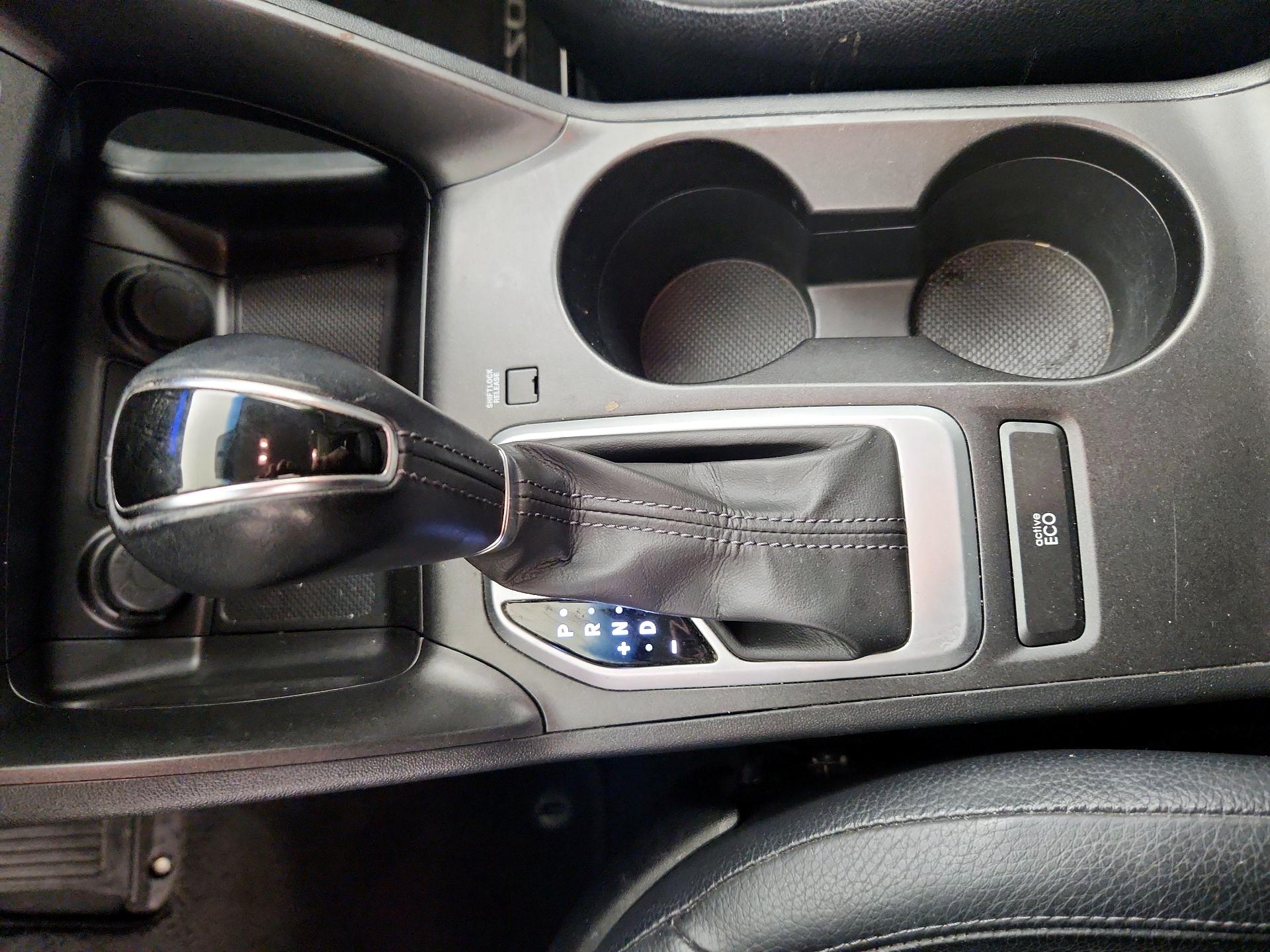 Thumbnail: 2014 Hyundai Tucson - 18