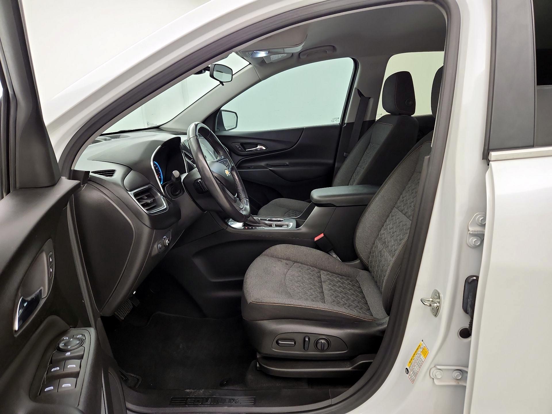 Thumbnail: 2022 Chevrolet Equinox - 11