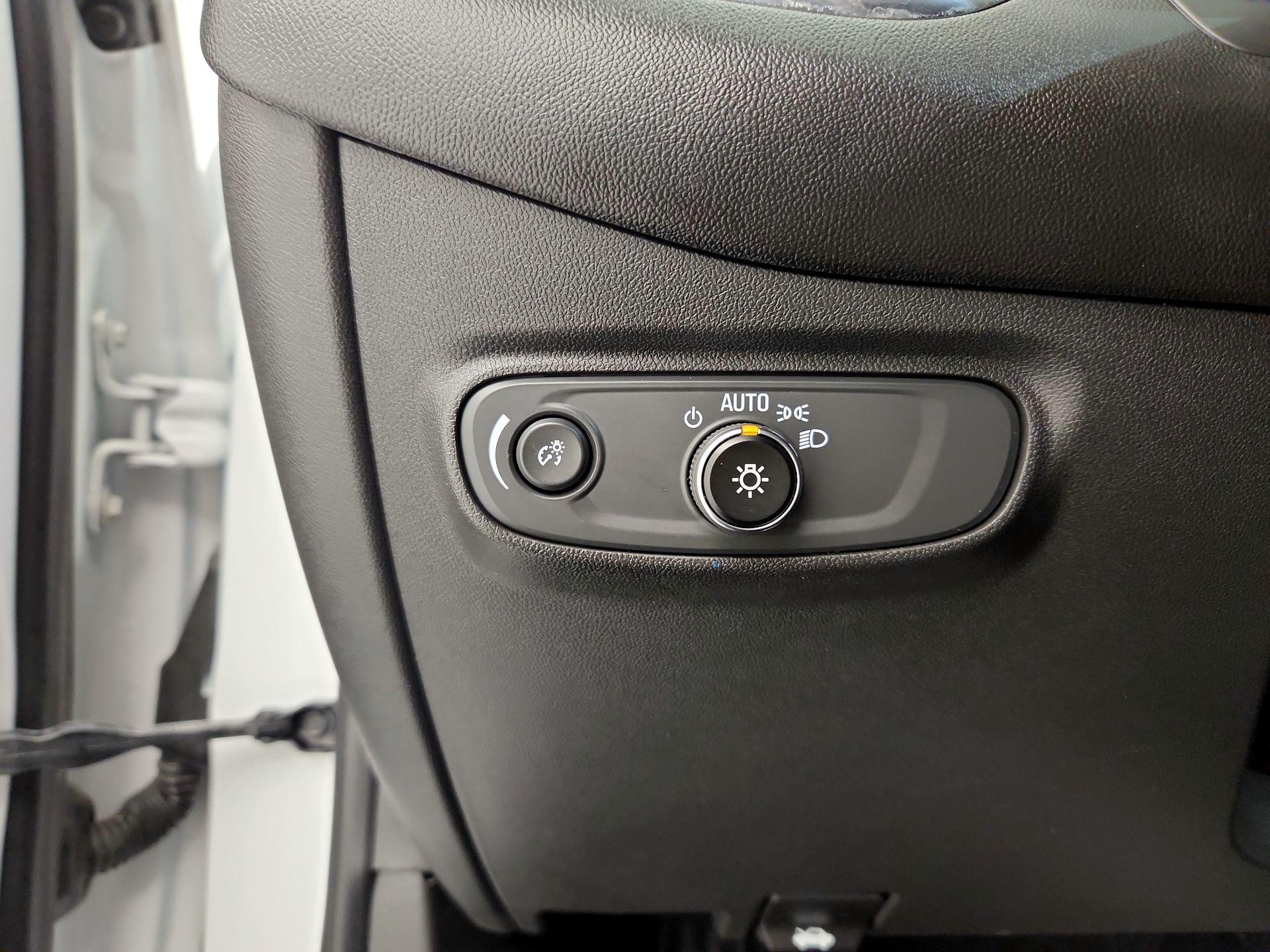 Thumbnail: 2022 Chevrolet Equinox - 13