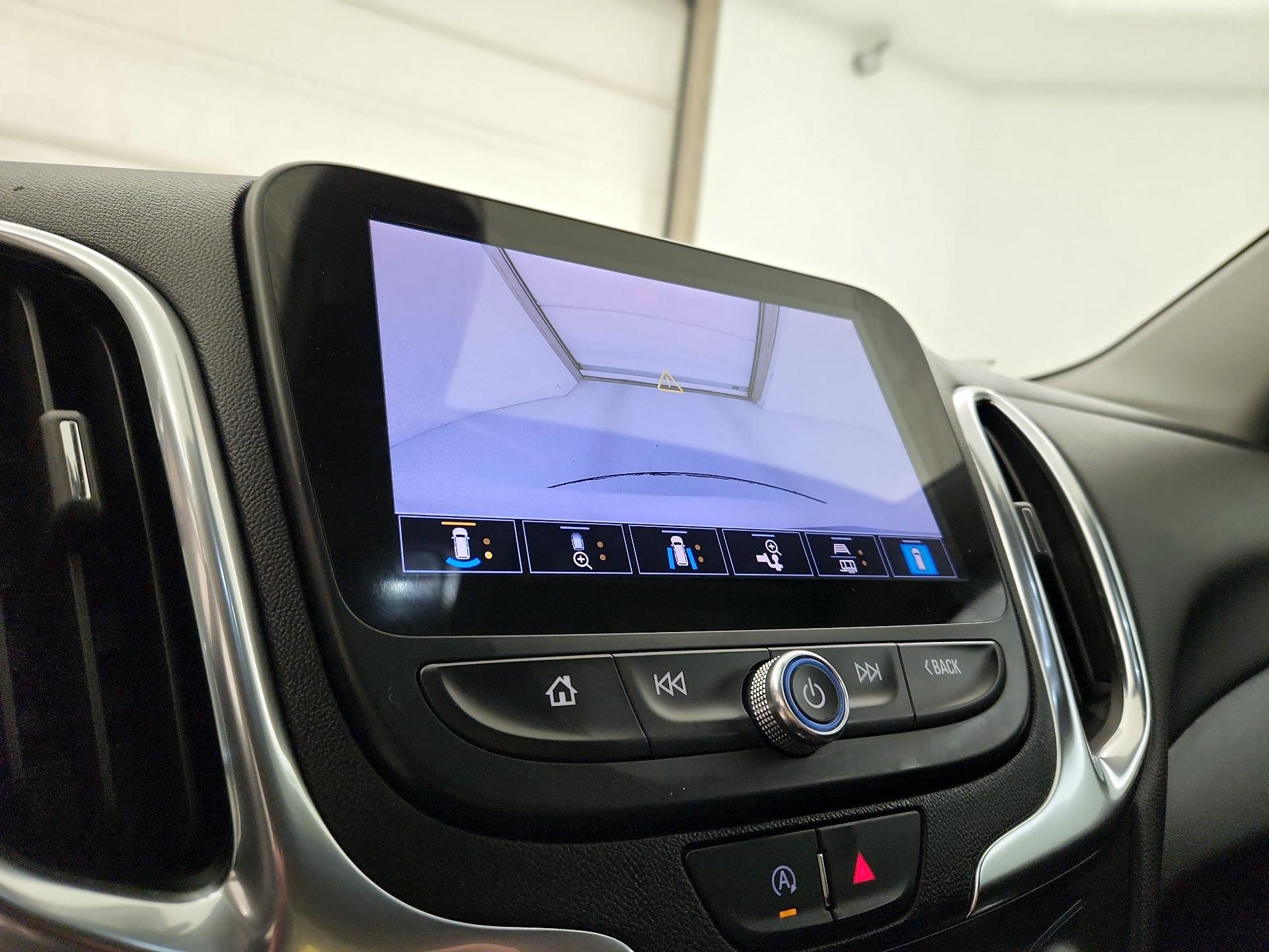 Thumbnail: 2022 Chevrolet Equinox - 15