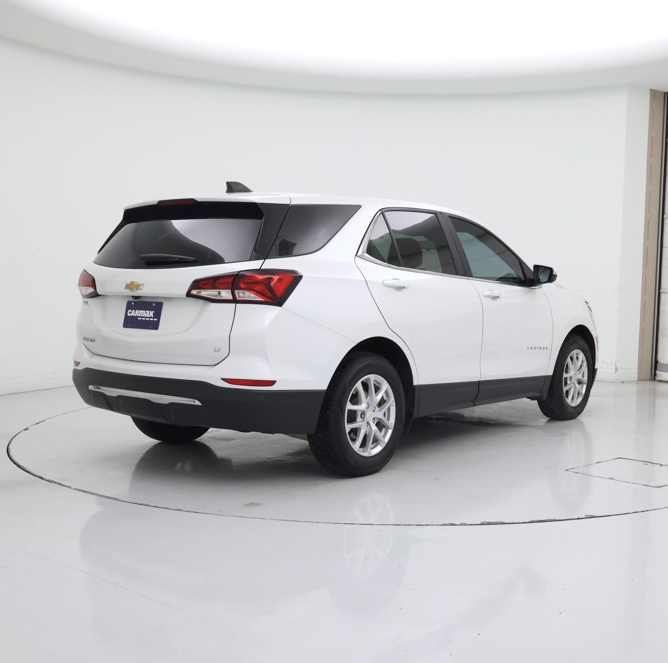 Thumbnail: 2022 Chevrolet Equinox - 8