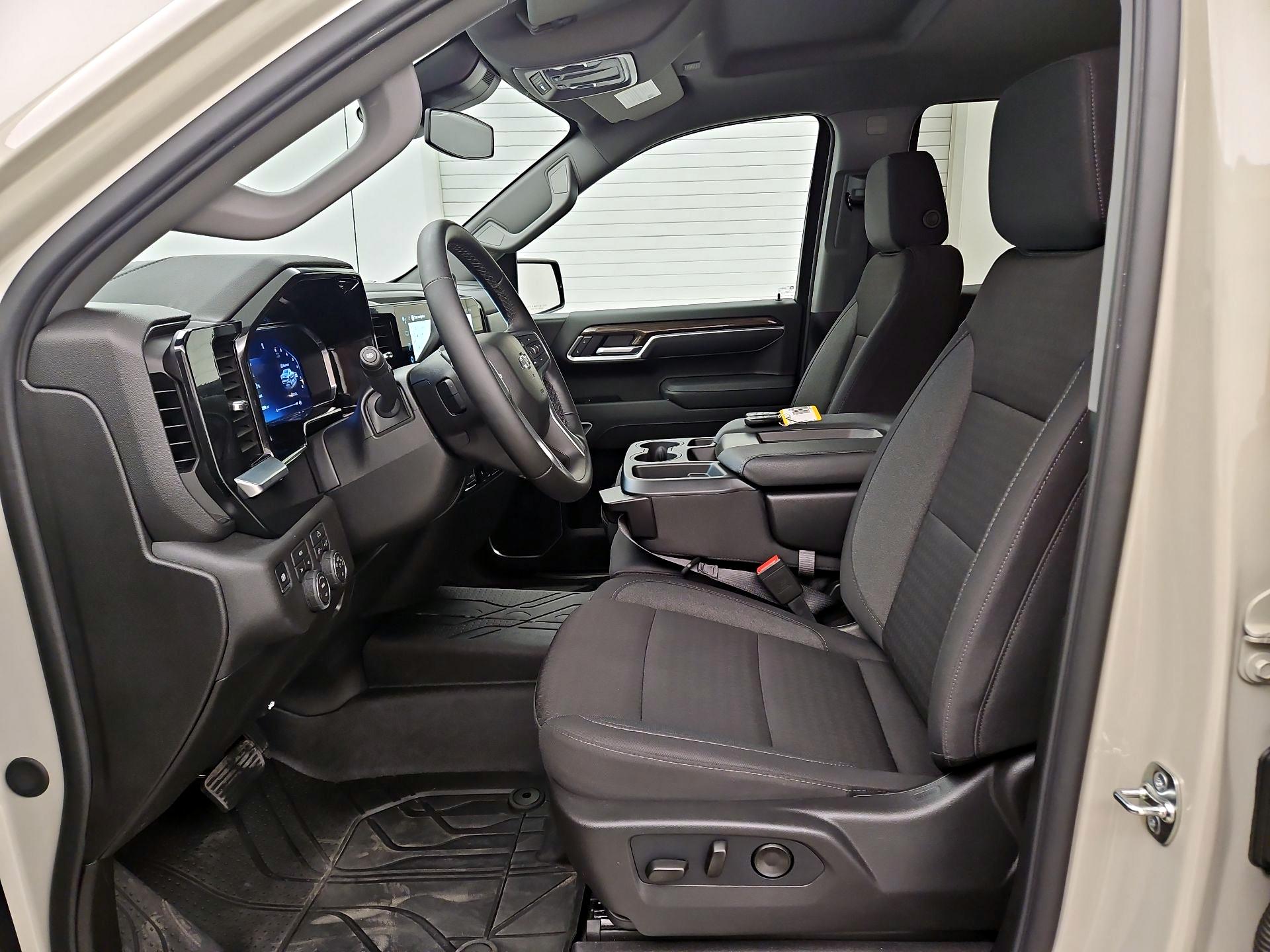 Thumbnail: 2026 Chevrolet Silverado 1500 - 11