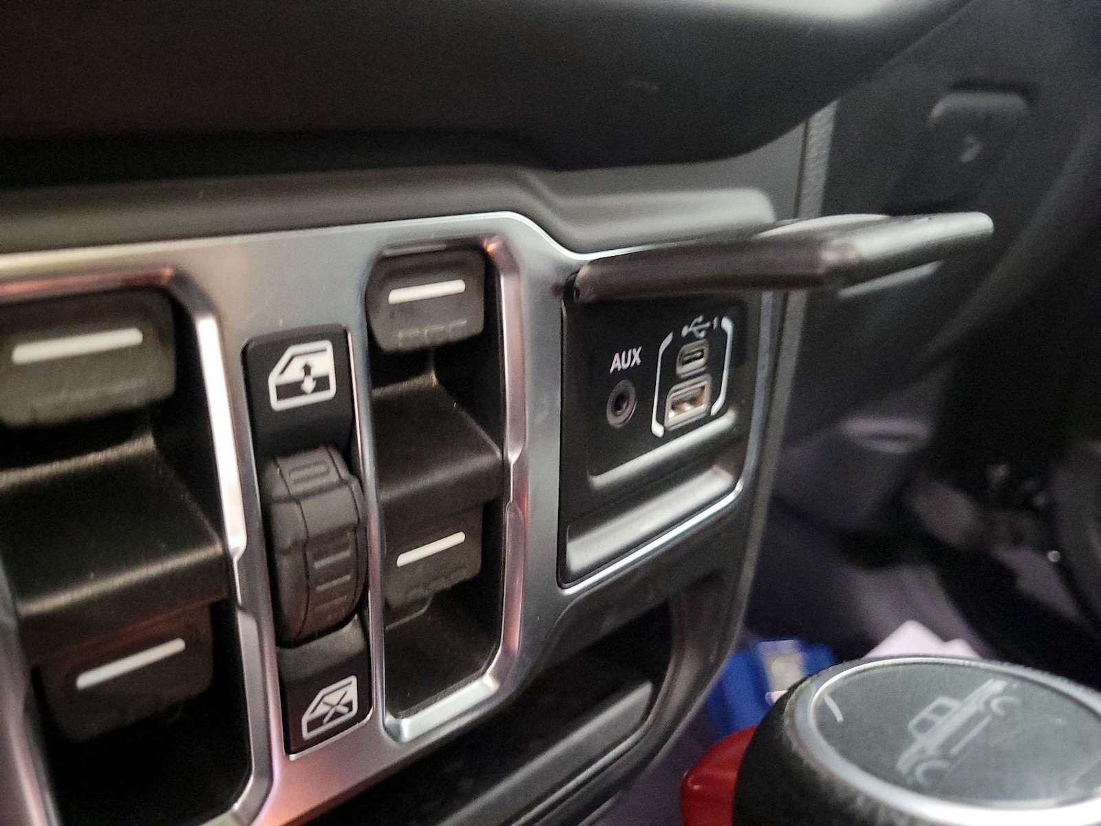 2020 Jeep Gladiator Sport S - Photo 19