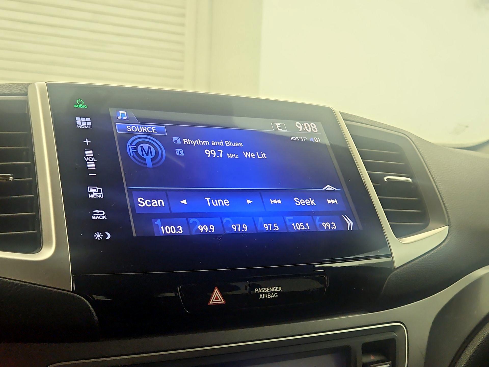 Thumbnail: 2016 Honda Pilot - 15
