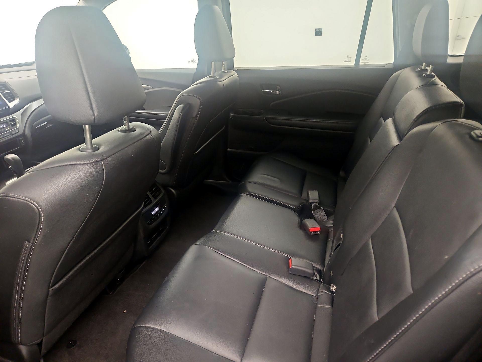 Thumbnail: 2016 Honda Pilot - 20