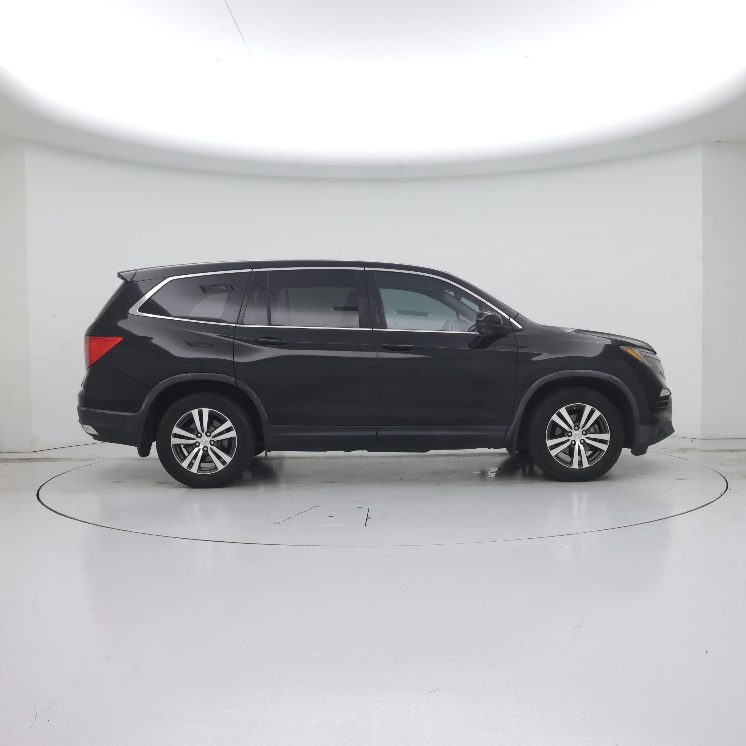 Thumbnail: 2016 Honda Pilot - 7